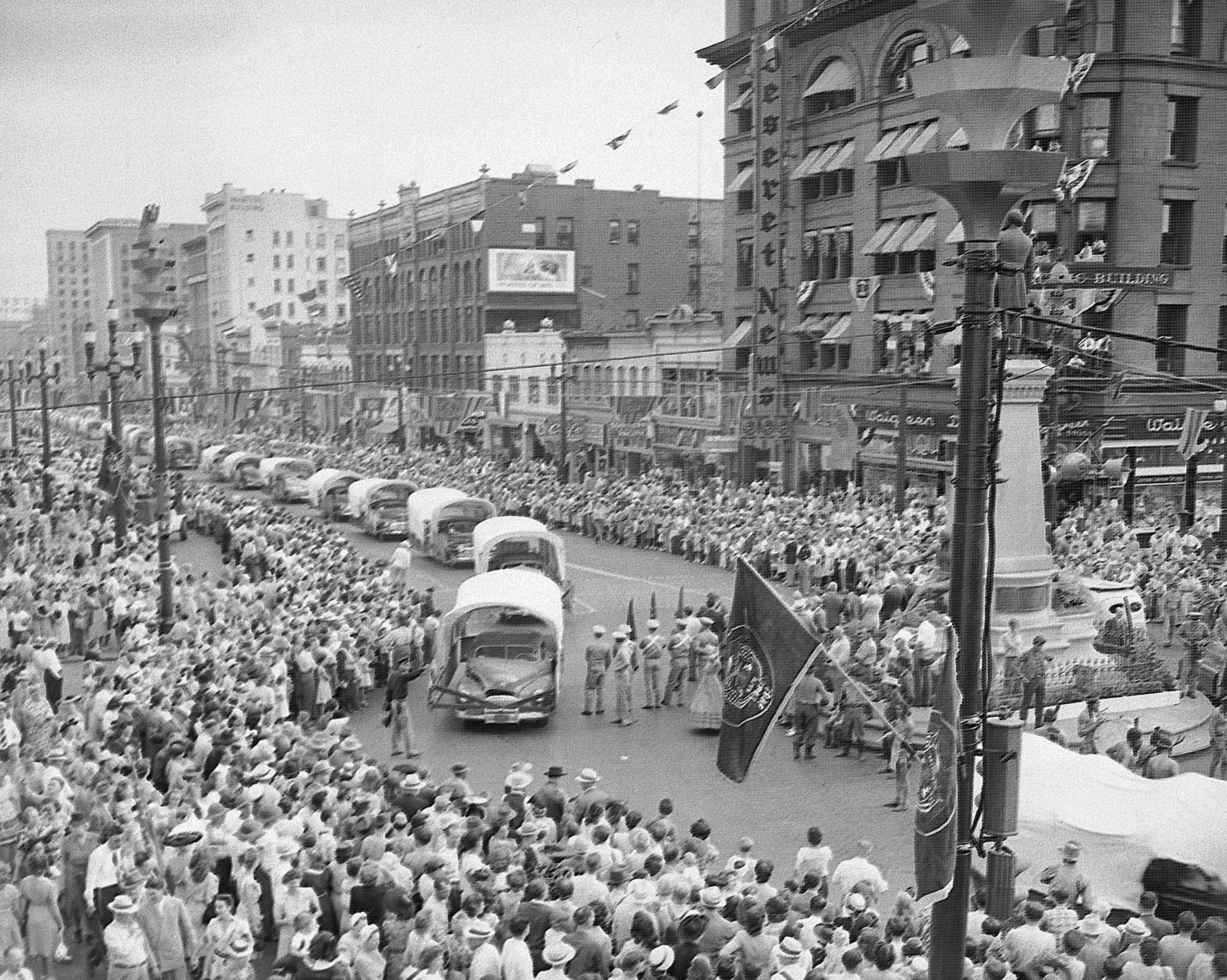 Utah's Story: 150 Years of Photography from The Salt Lake Tribune - Image 18
