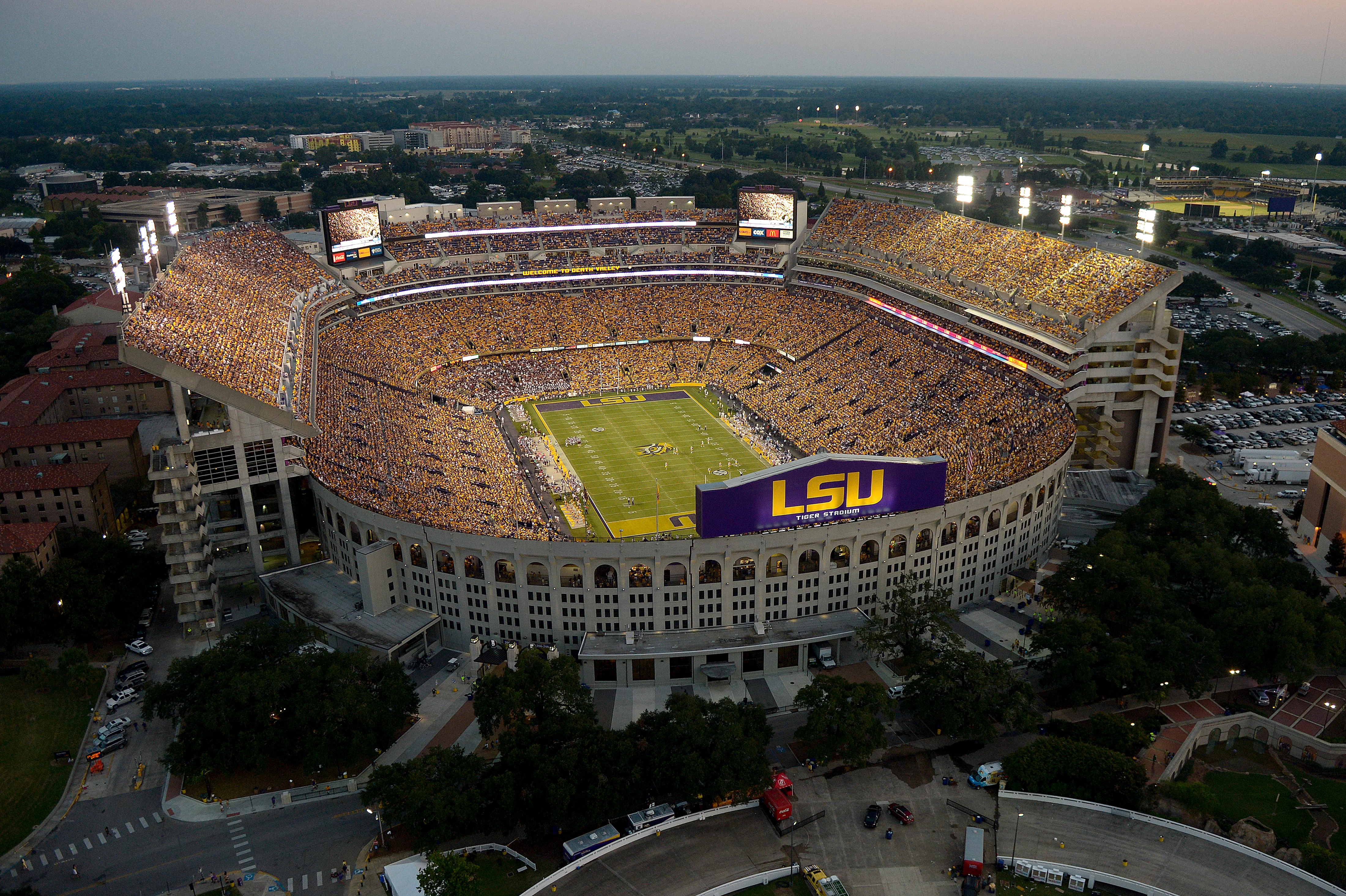 Purple & Golden: How the 2019 LSU Tigers Dominated College Football to Win a National Championship - Image 6