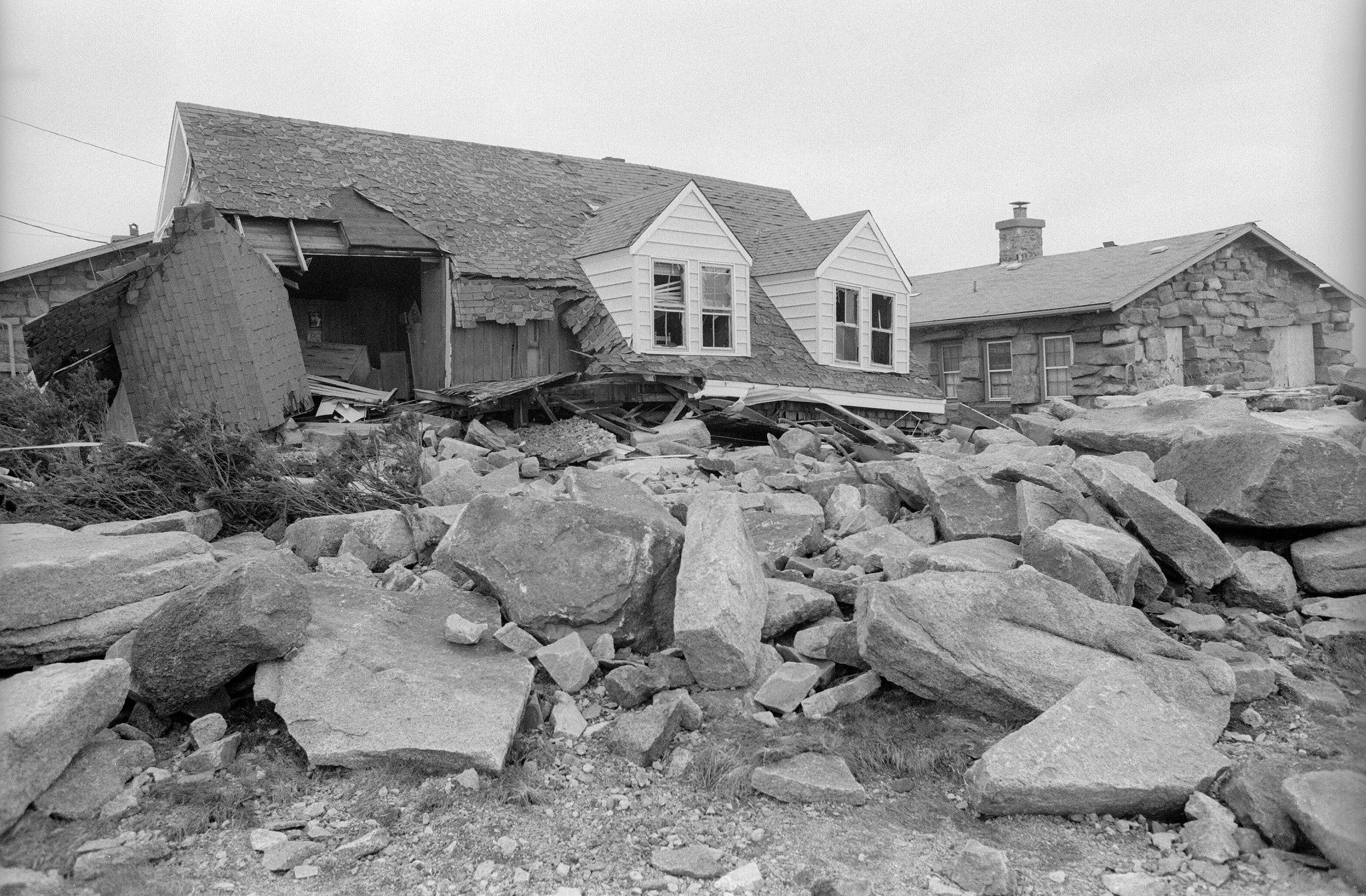 25 Years After: The Perfect Storm - Image 2