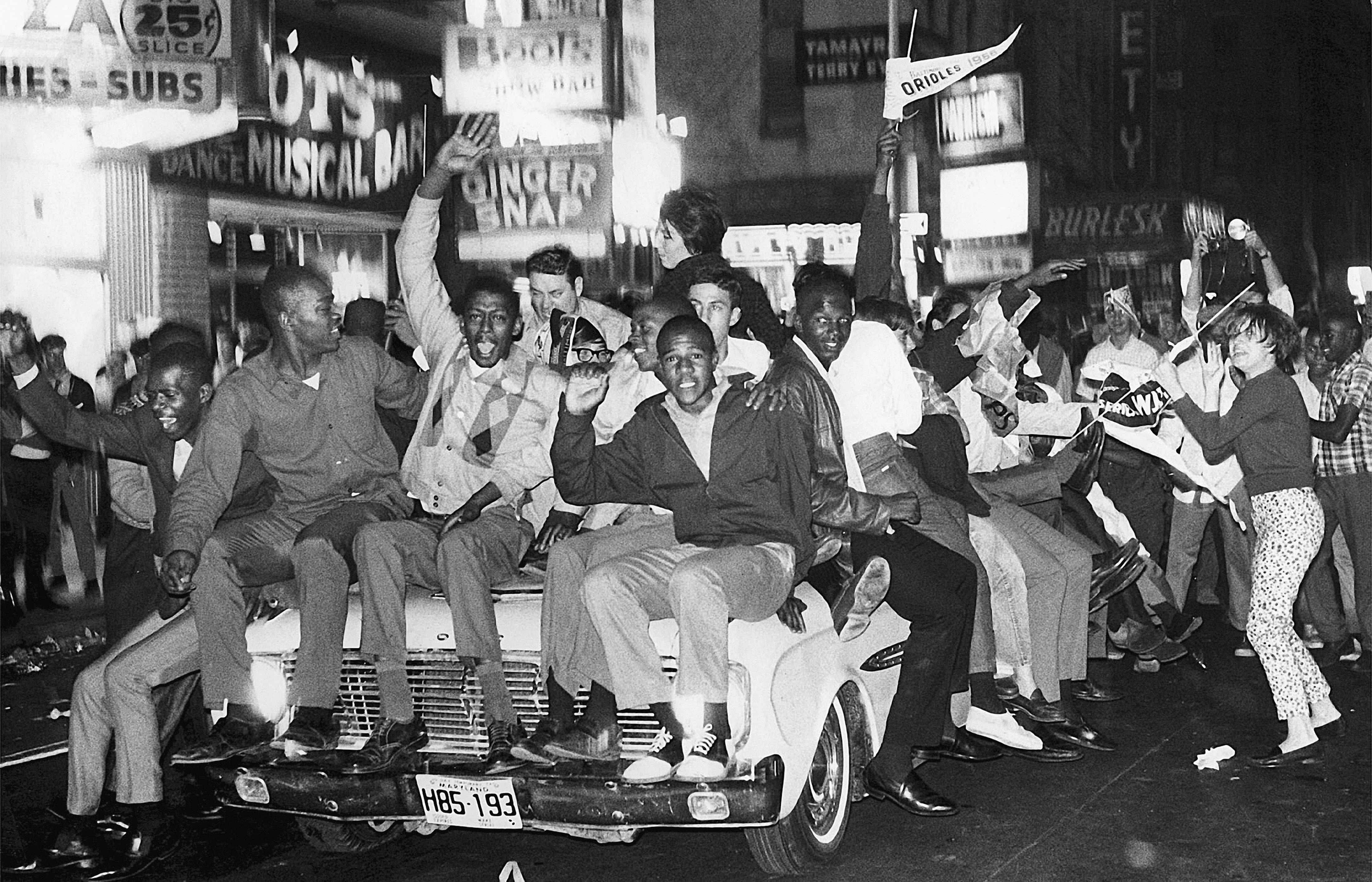 50 Maryland Moments: The Events That Shaped the Free State Through Photos and Stories from The Baltimore Sun - Image 12