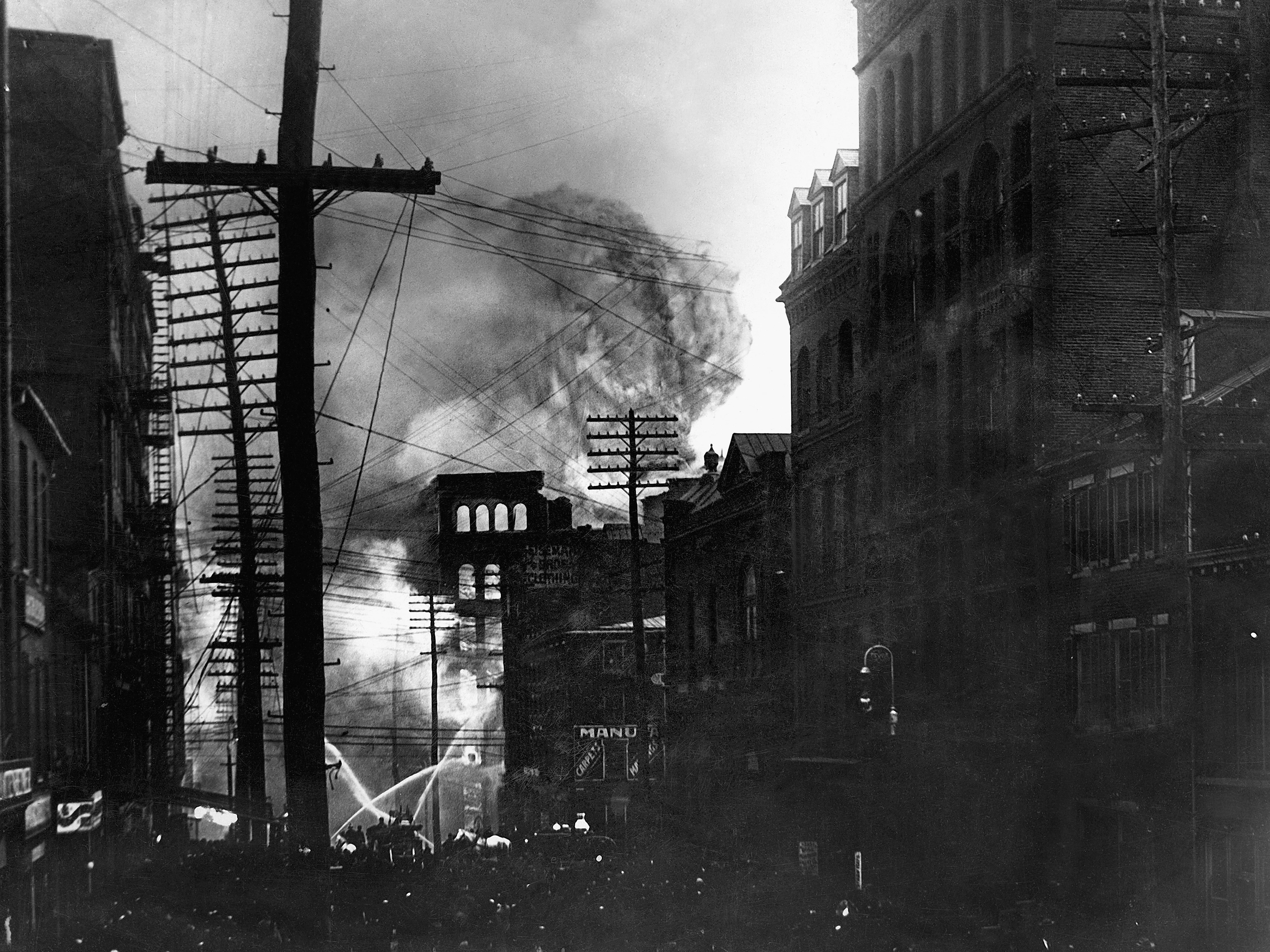 50 Maryland Moments: The Events That Shaped the Free State Through Photos and Stories from The Baltimore Sun - Image 17