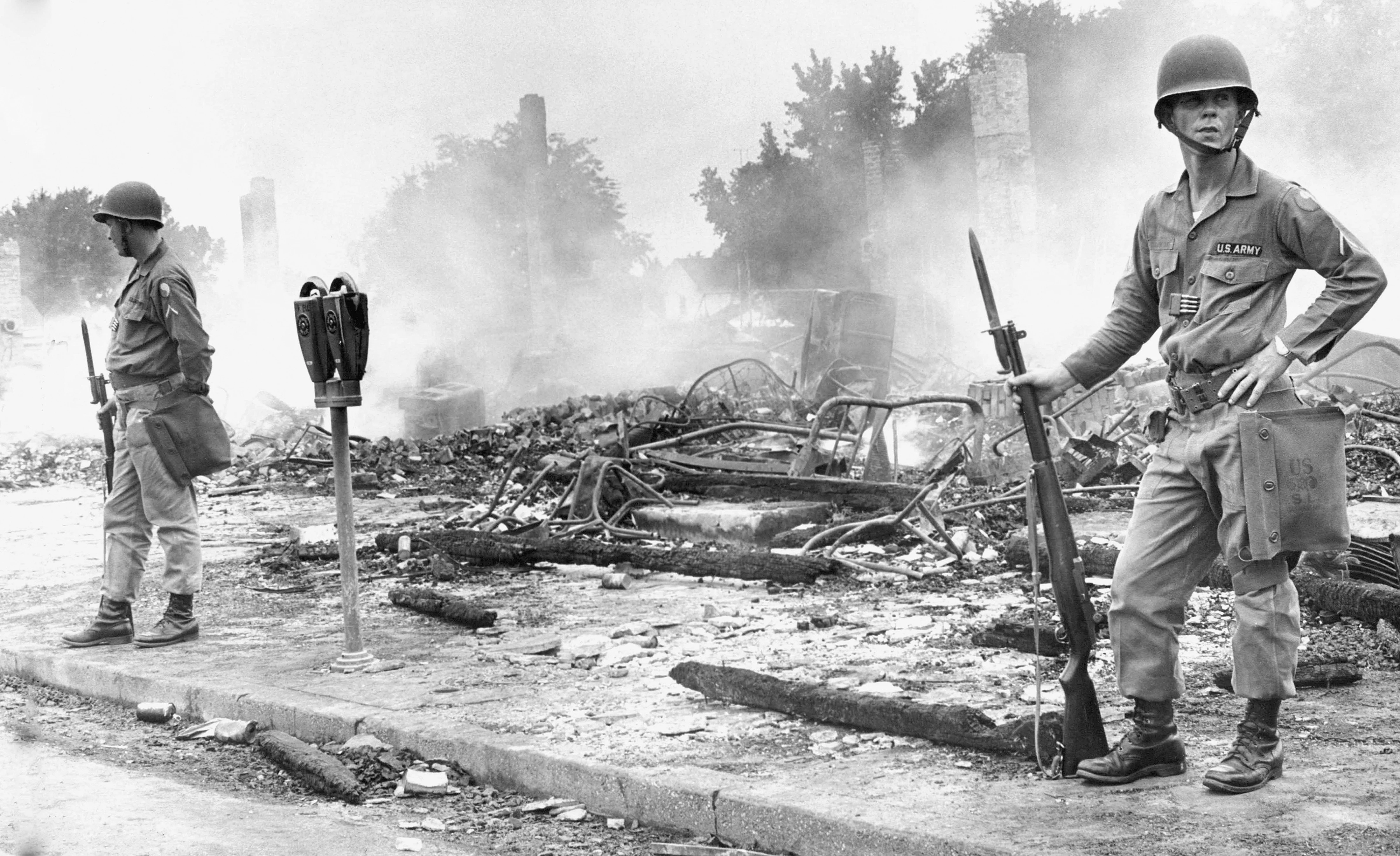 50 Maryland Moments: The Events That Shaped the Free State Through Photos and Stories from The Baltimore Sun - Image 22