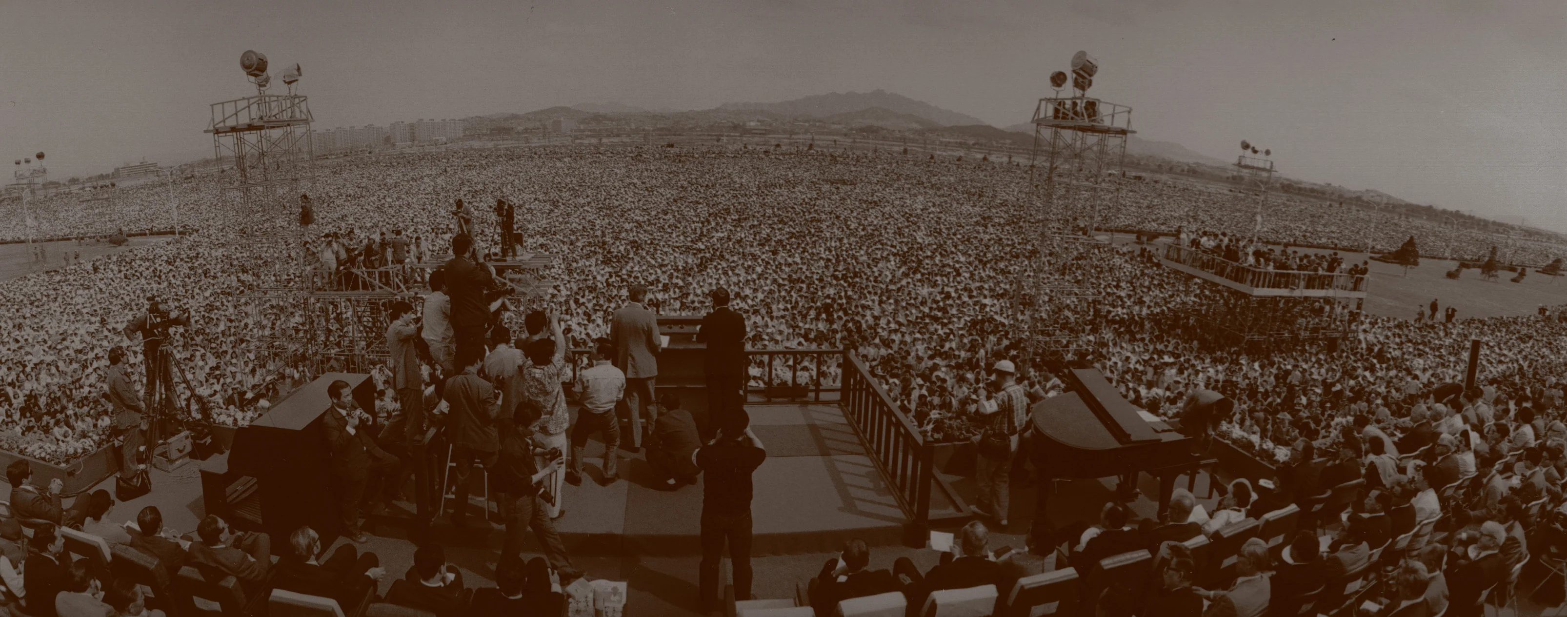 A Portrait of Billy Graham - Image 11