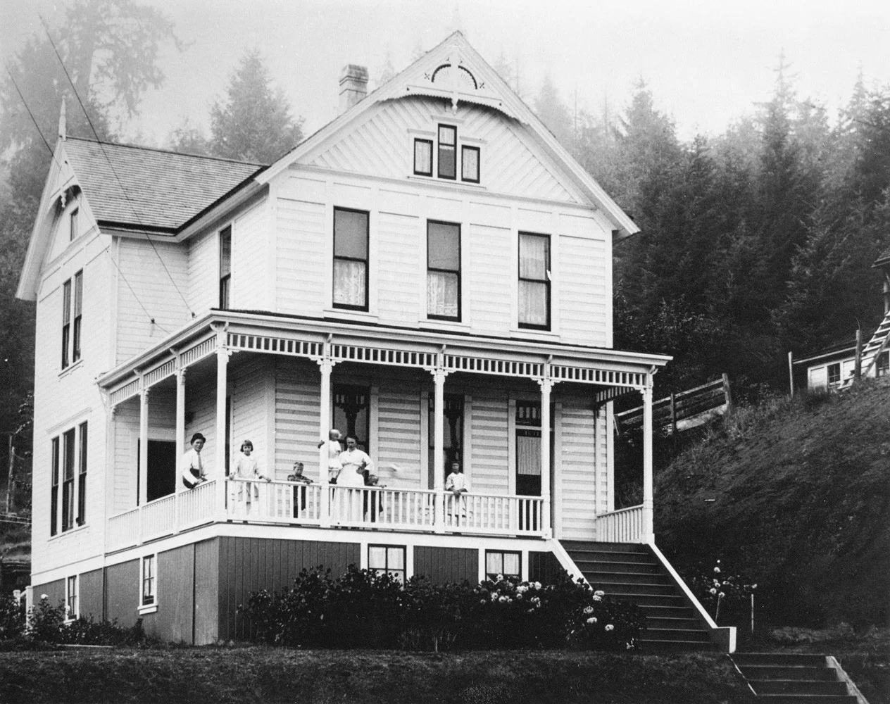 A Pictorial History of: Astoria: The Early Years - Second Edition - Image 12