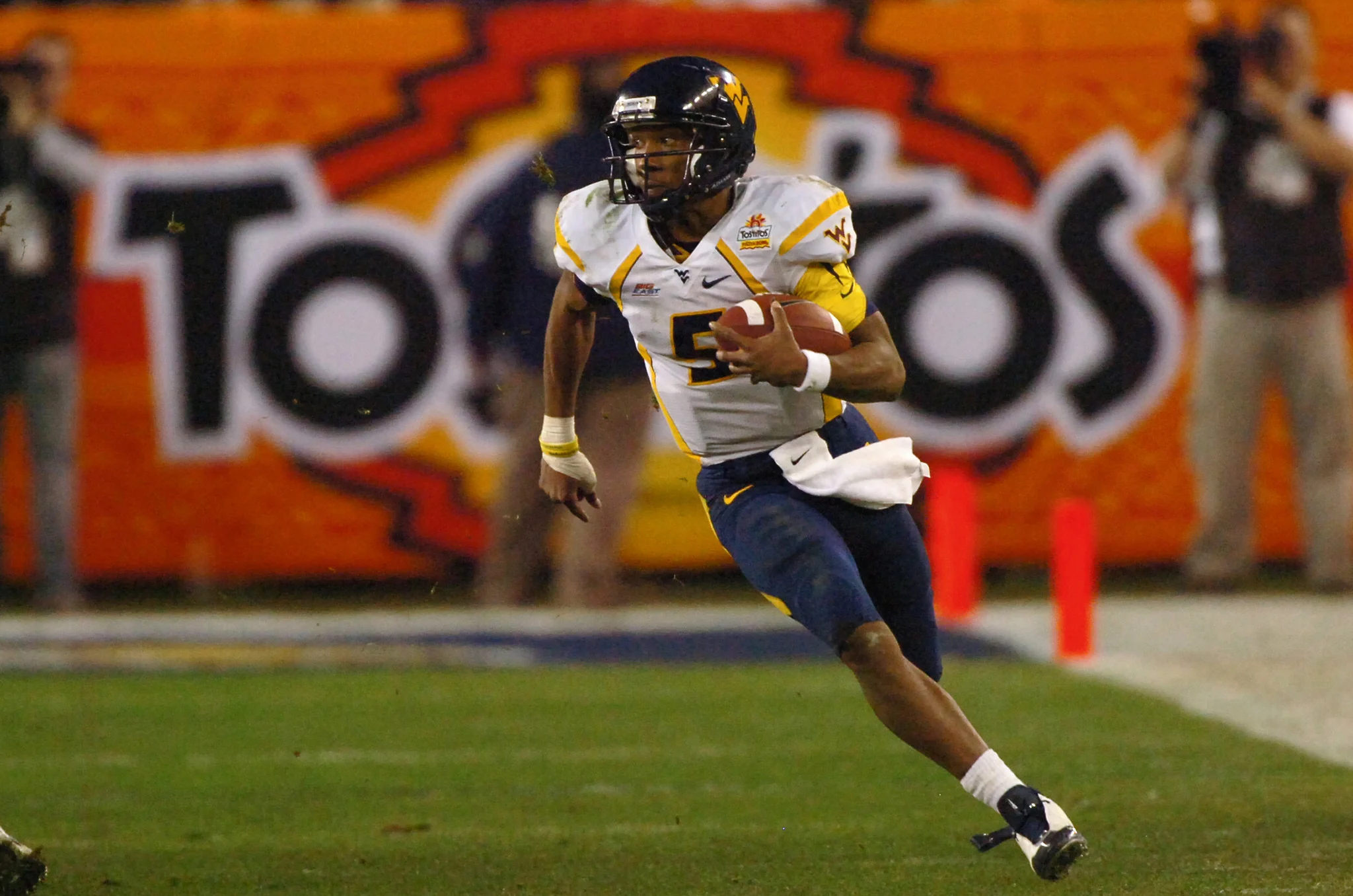 BELIEVE: The Story of the 2007 West Virginia Mountaineers Football Team - Image 4
