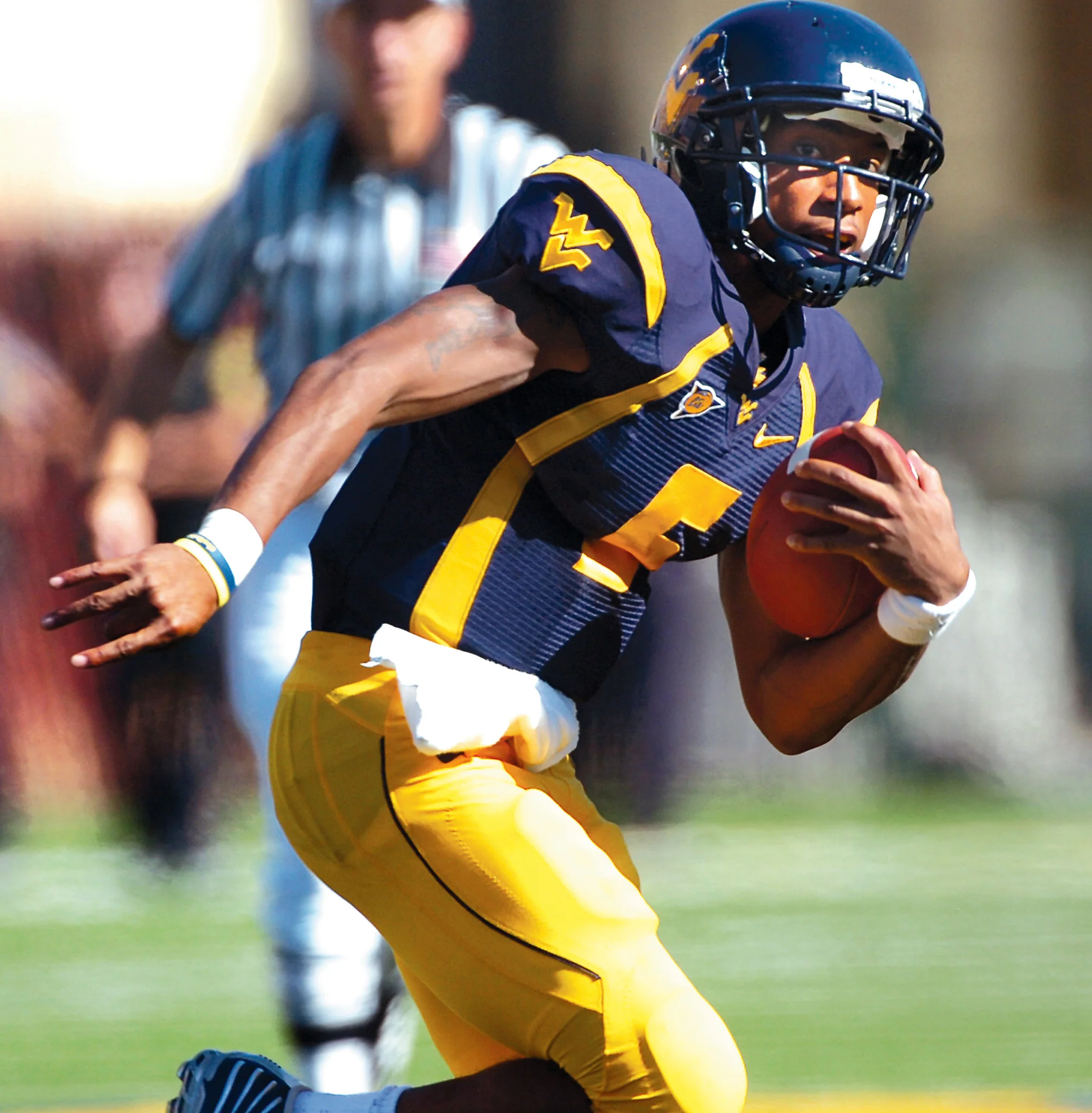 BELIEVE: The Story of the 2007 West Virginia Mountaineers Football Team - Image 9