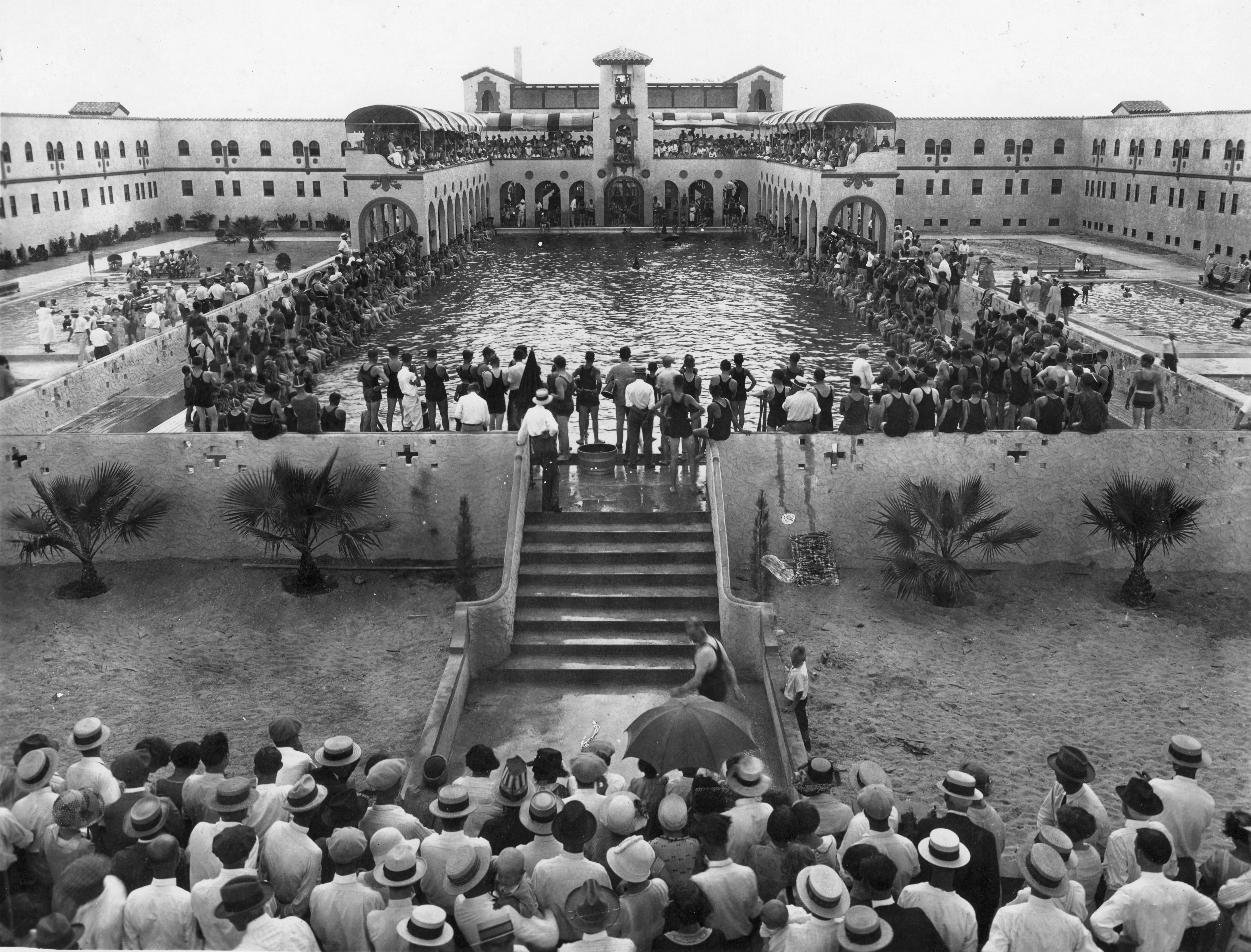 Looking Back: A Photographic History of Broward and Palm Beach Counties - Image 12