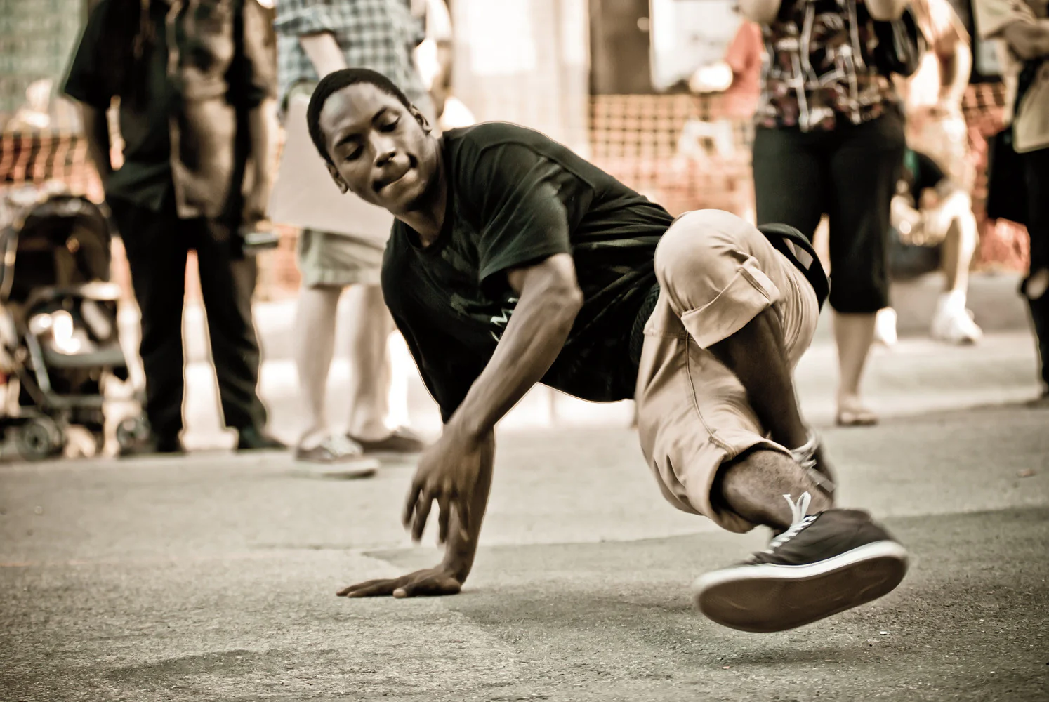 Capture My Chicago II: Chicago, Captured by Chicago Photographers - Image 11