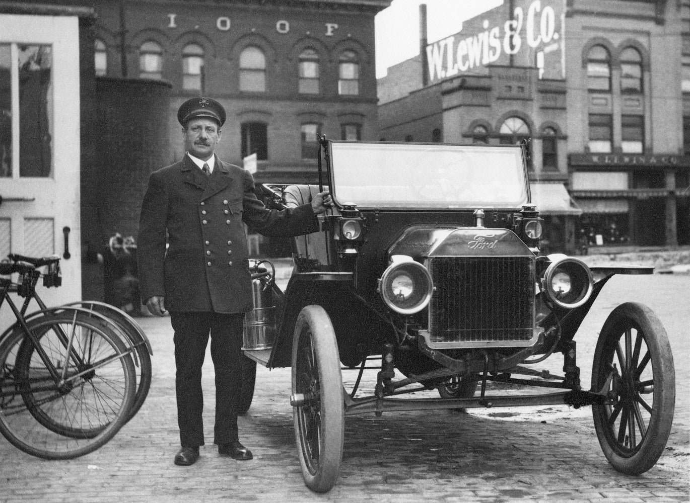 Champaign County  | The Early Years: A Pictorial History from the 1800s through the 1930s - Image 6