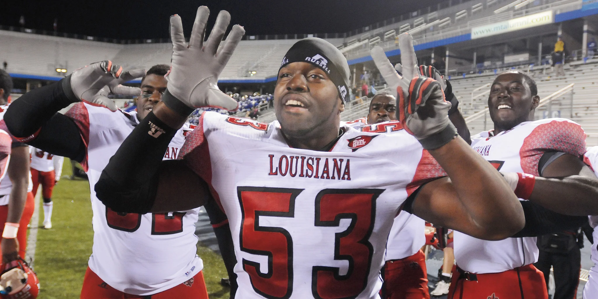Charging the Dome: 2011 Ragin' Cajuns Bring it Home - Image 6