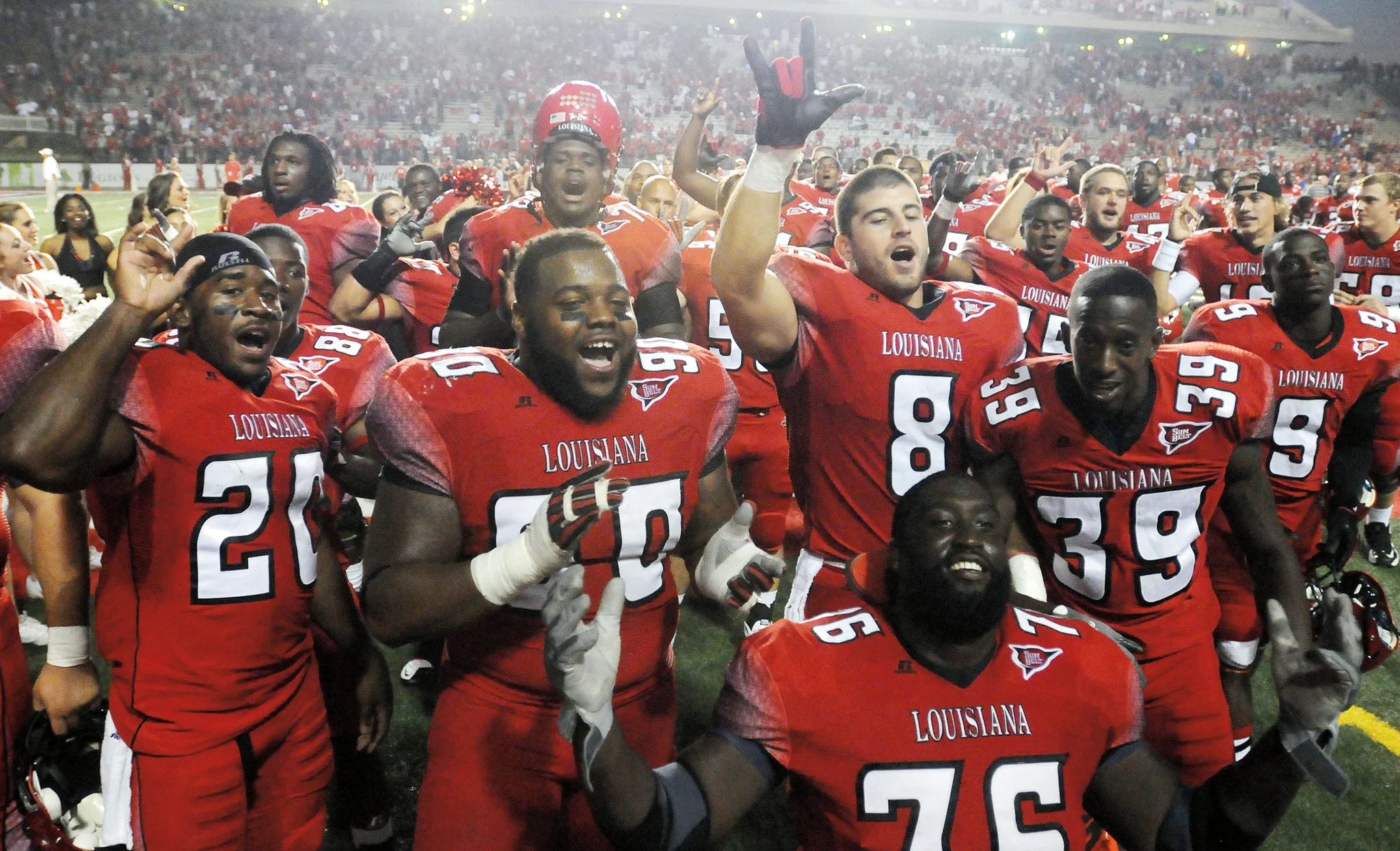 Charging the Dome: 2011 Ragin' Cajuns Bring it Home - Image 8