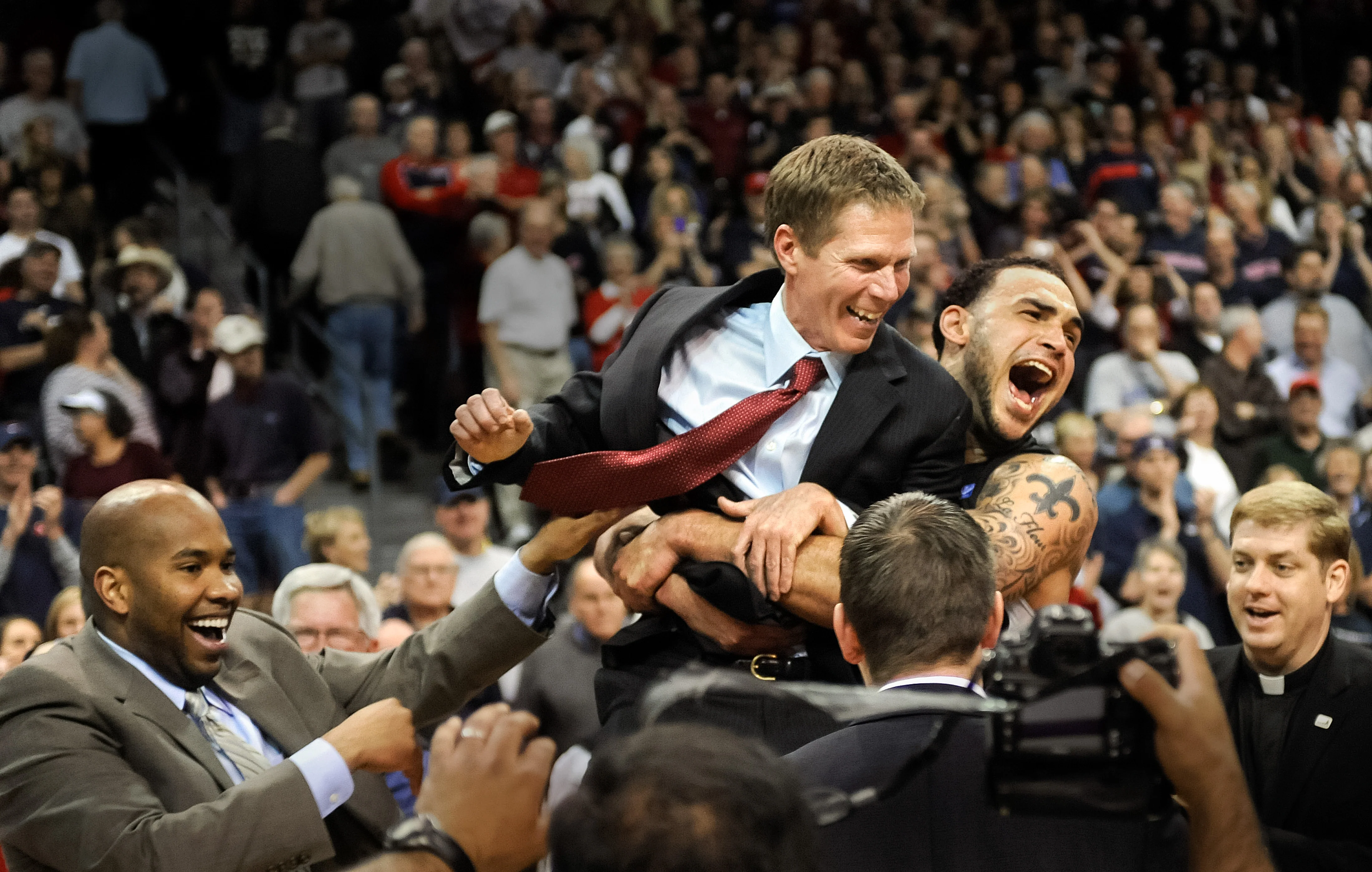 Two Decades: Lasting Mark: Coach Mark Few's Legendary Career with Gonzaga Basketball - Image 12