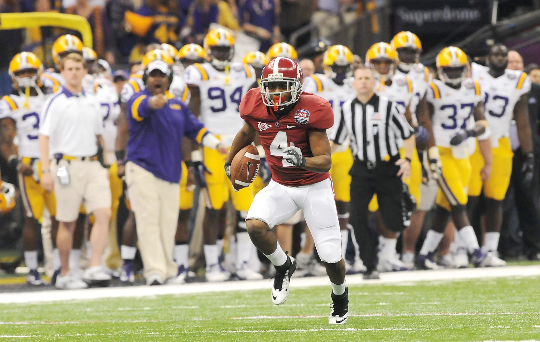 Crimson Reign: Alabama's 2011 Season and Return to the top of College Football - Image 3