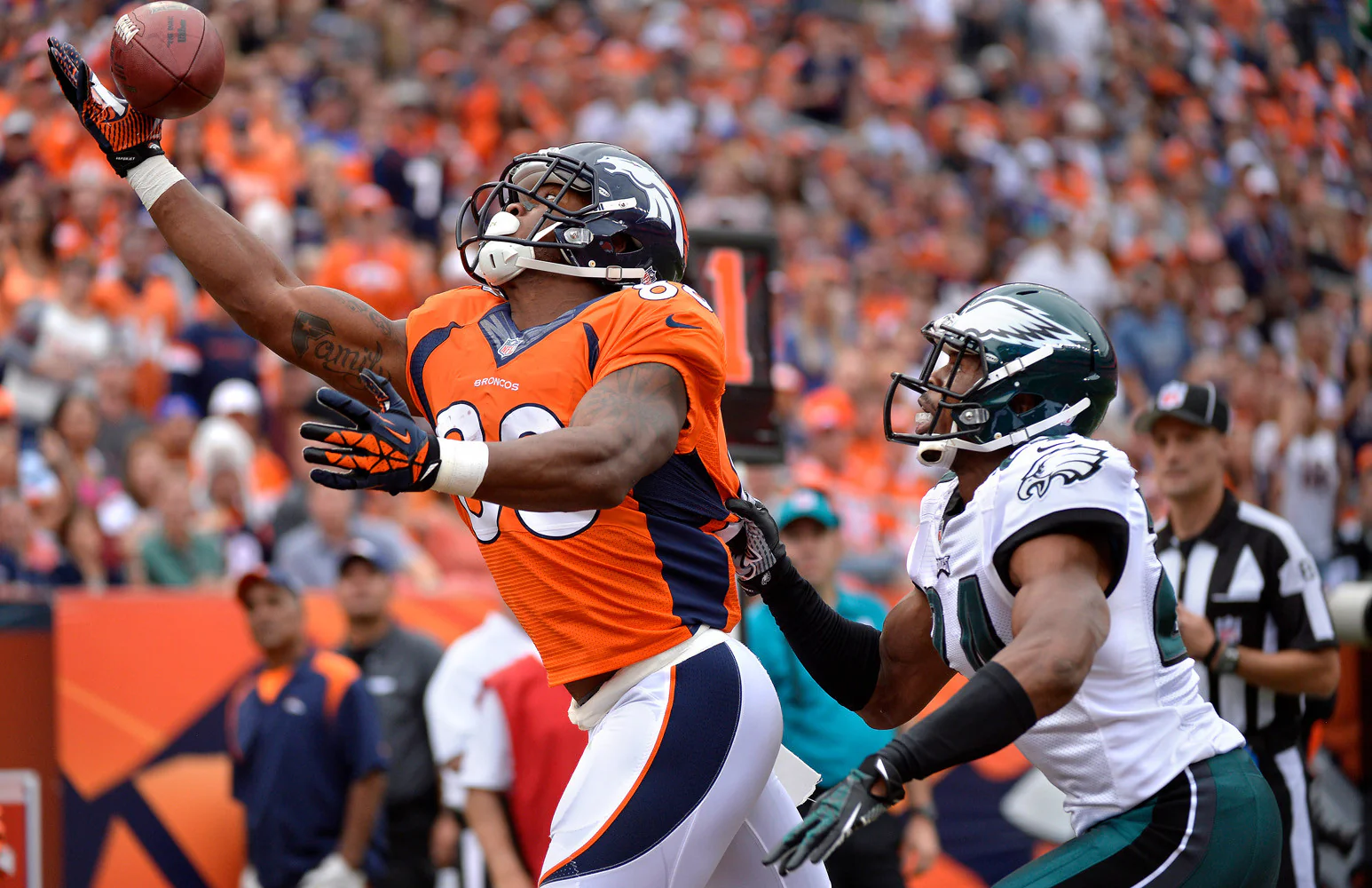 A Season to Remember: The Denver Broncos' 2013 Record Breaking Season - Image 3