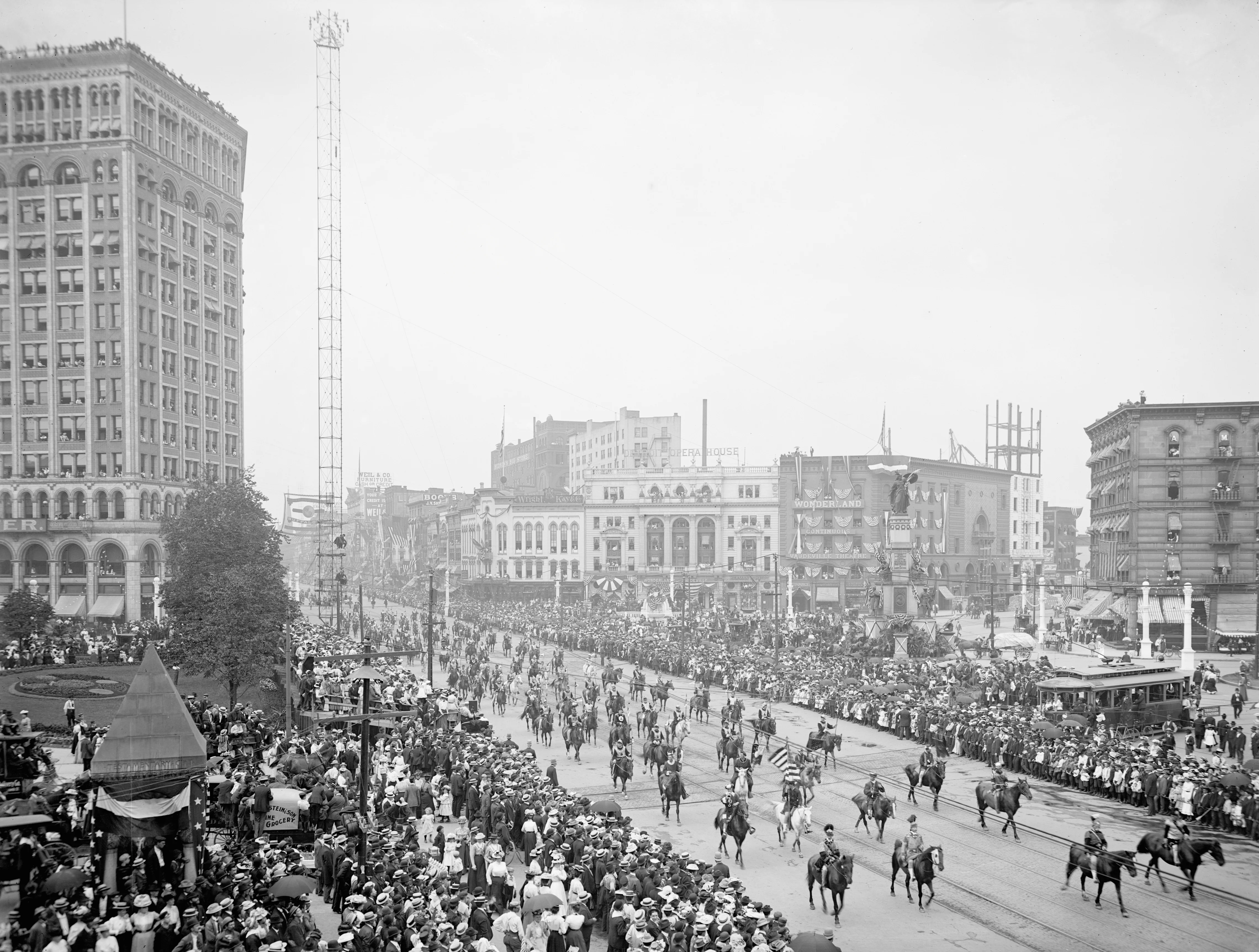 Detroit Memories Volume II: A Pictorial History of the Early Years through the 1940s - Image 14
