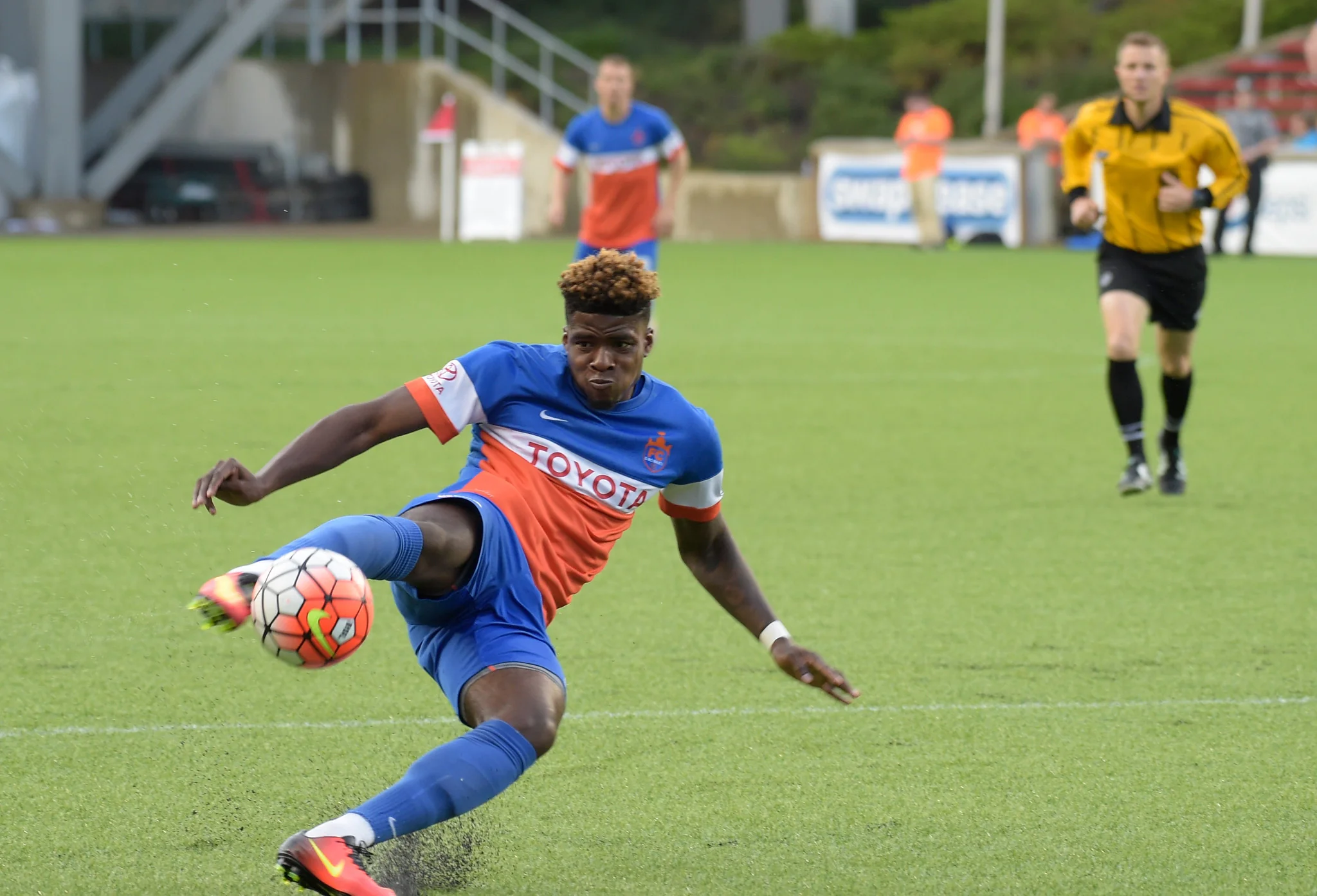 Rise Together: Celebrating FC Cincinnati's Inaugural Season - Image 5