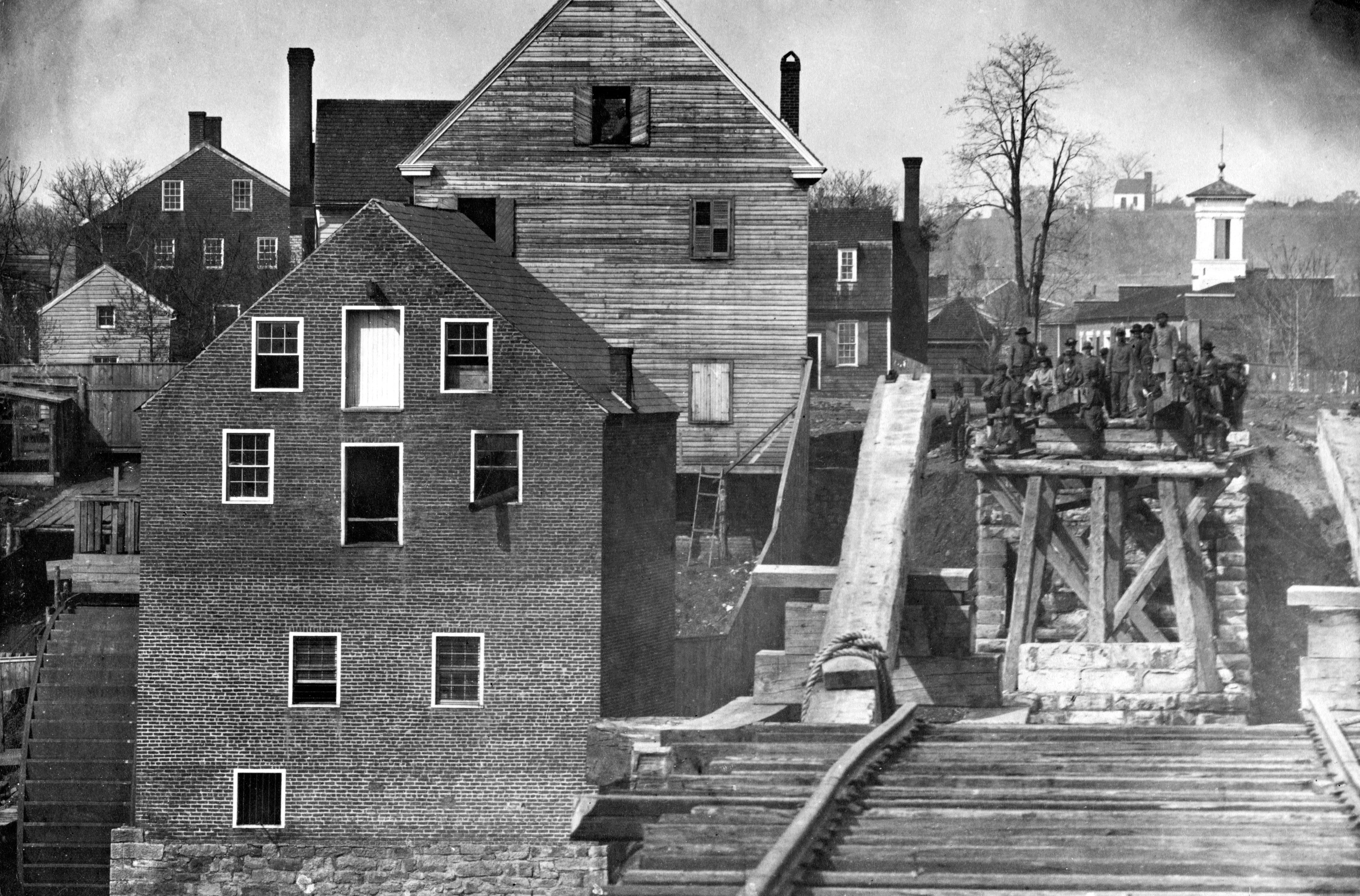 Fredericksburg Memories: A Pictorial History of the 1800s through the 1930s - Image 3