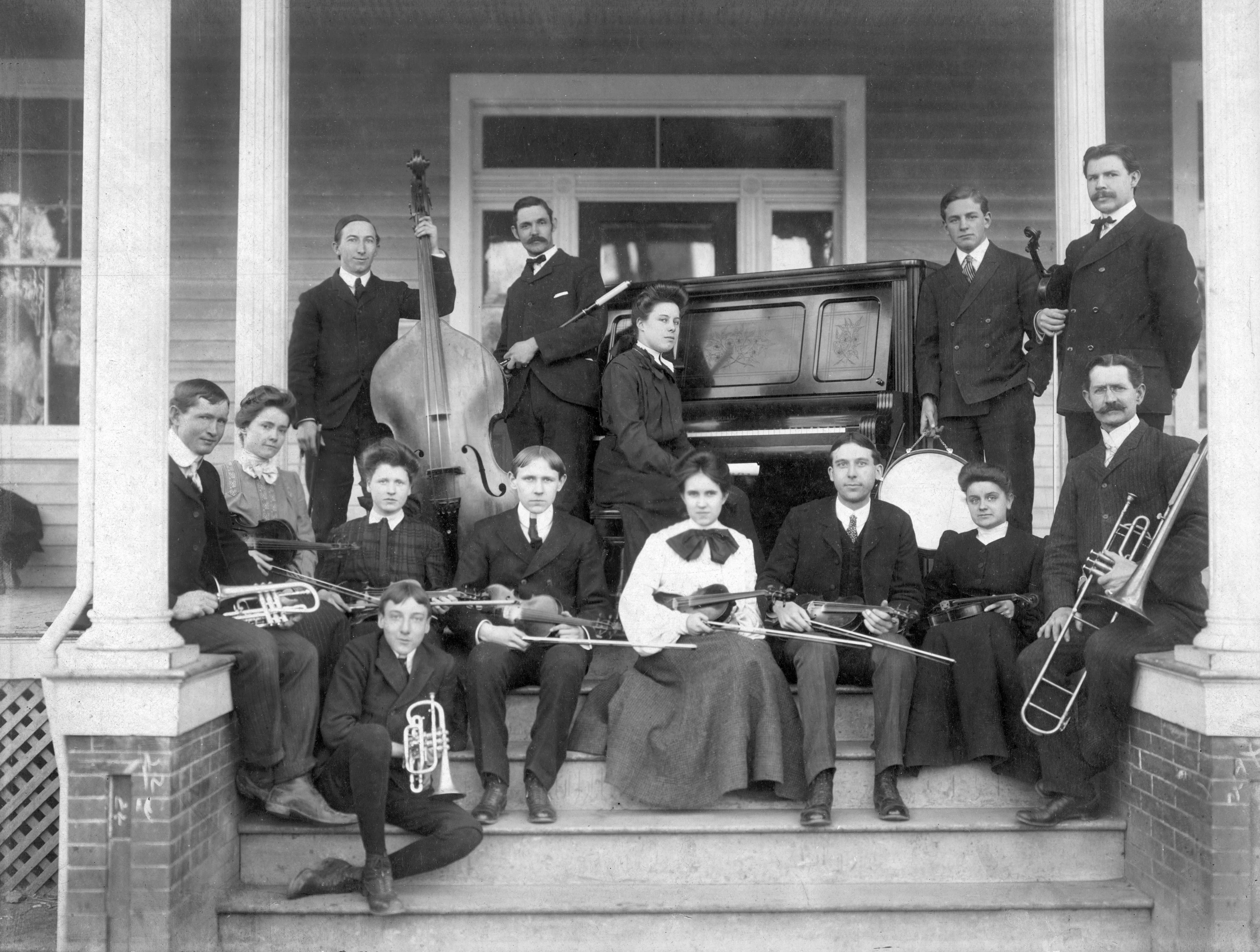 Fredericksburg Memories: A Pictorial History of the 1800s through the 1930s - Image 9