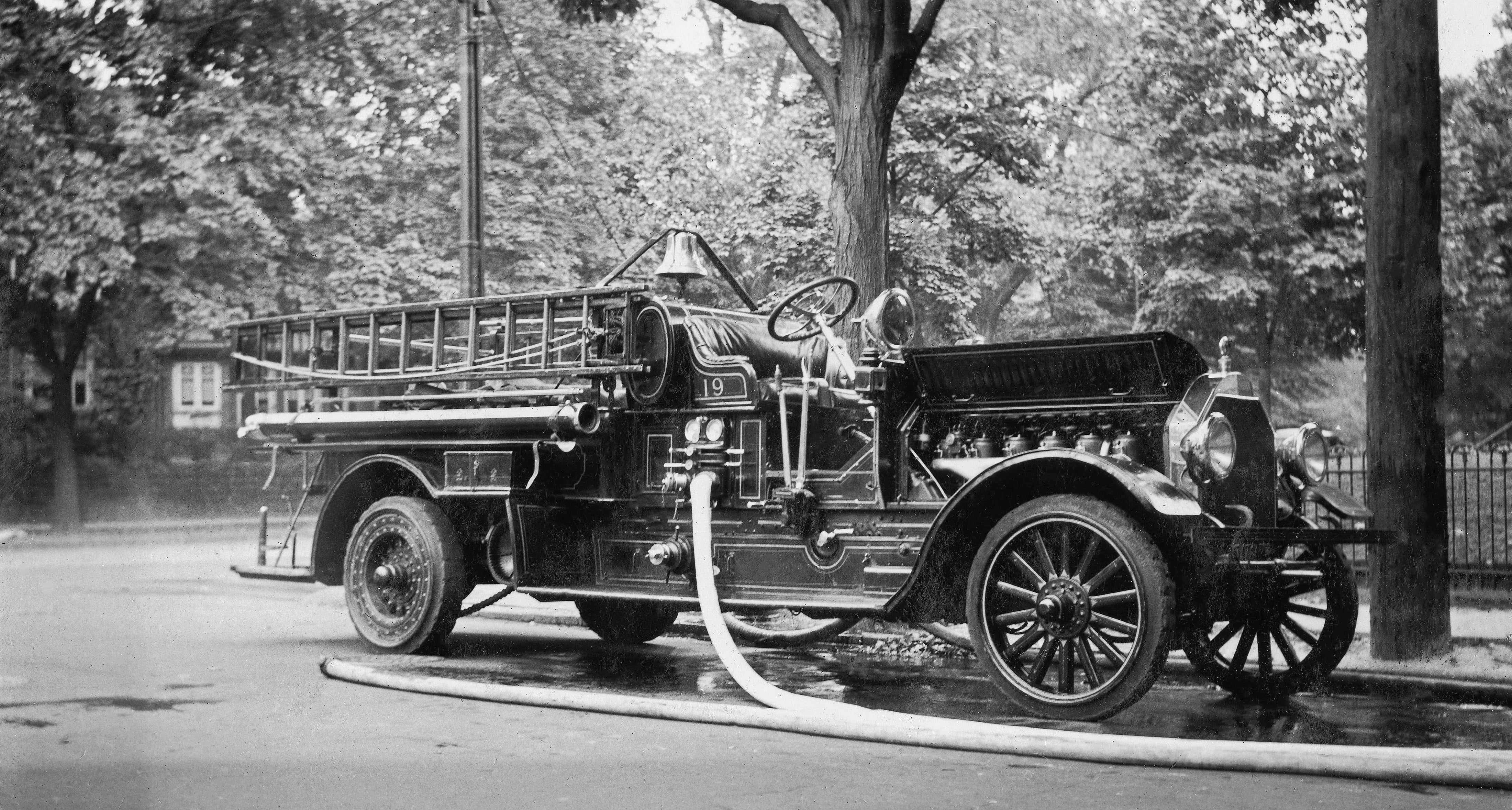 From Horses to Horsepower: A History of Philadelphia's Fire Apparatus 1871 to 2017 - Image 6