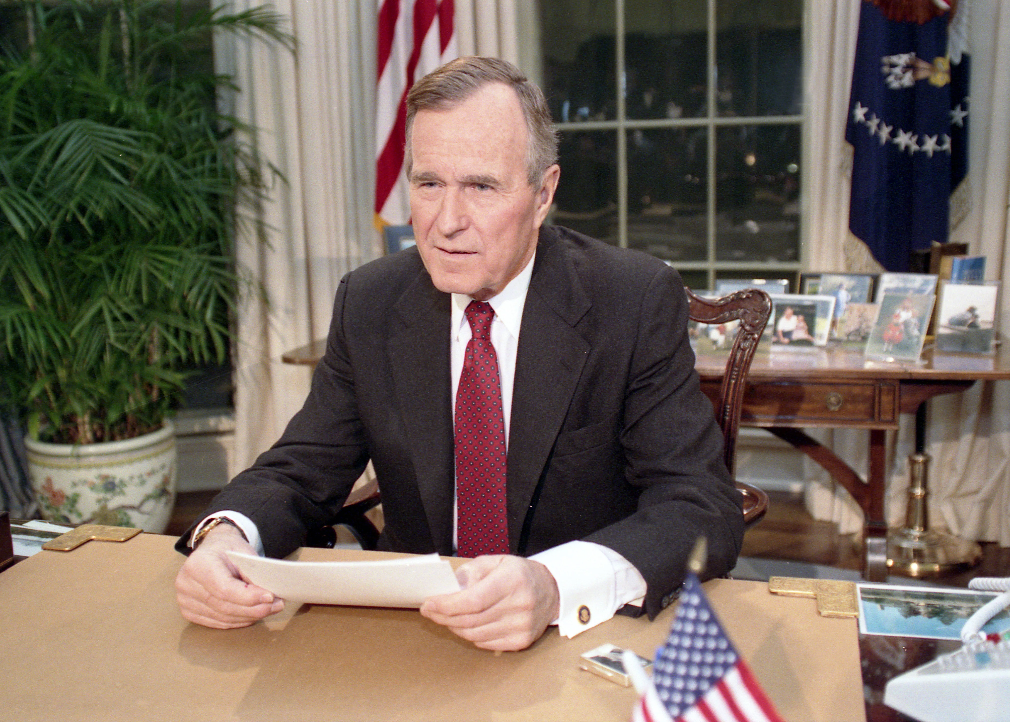 George H.W. Bush: An American Journey - Image 10