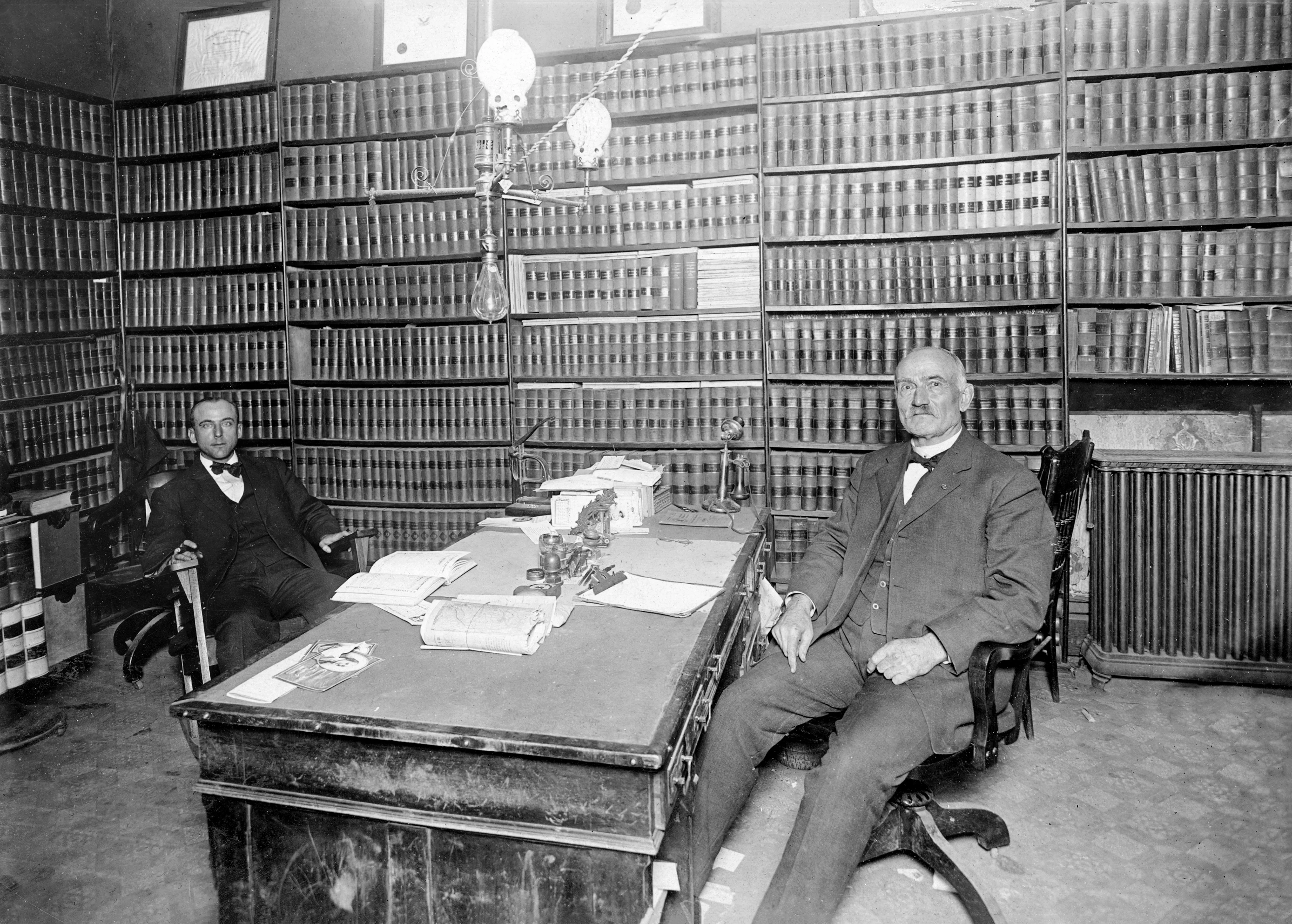 Grand Island Memories: A Pictorial History of the mid-1800s through the 1930s - Image 4