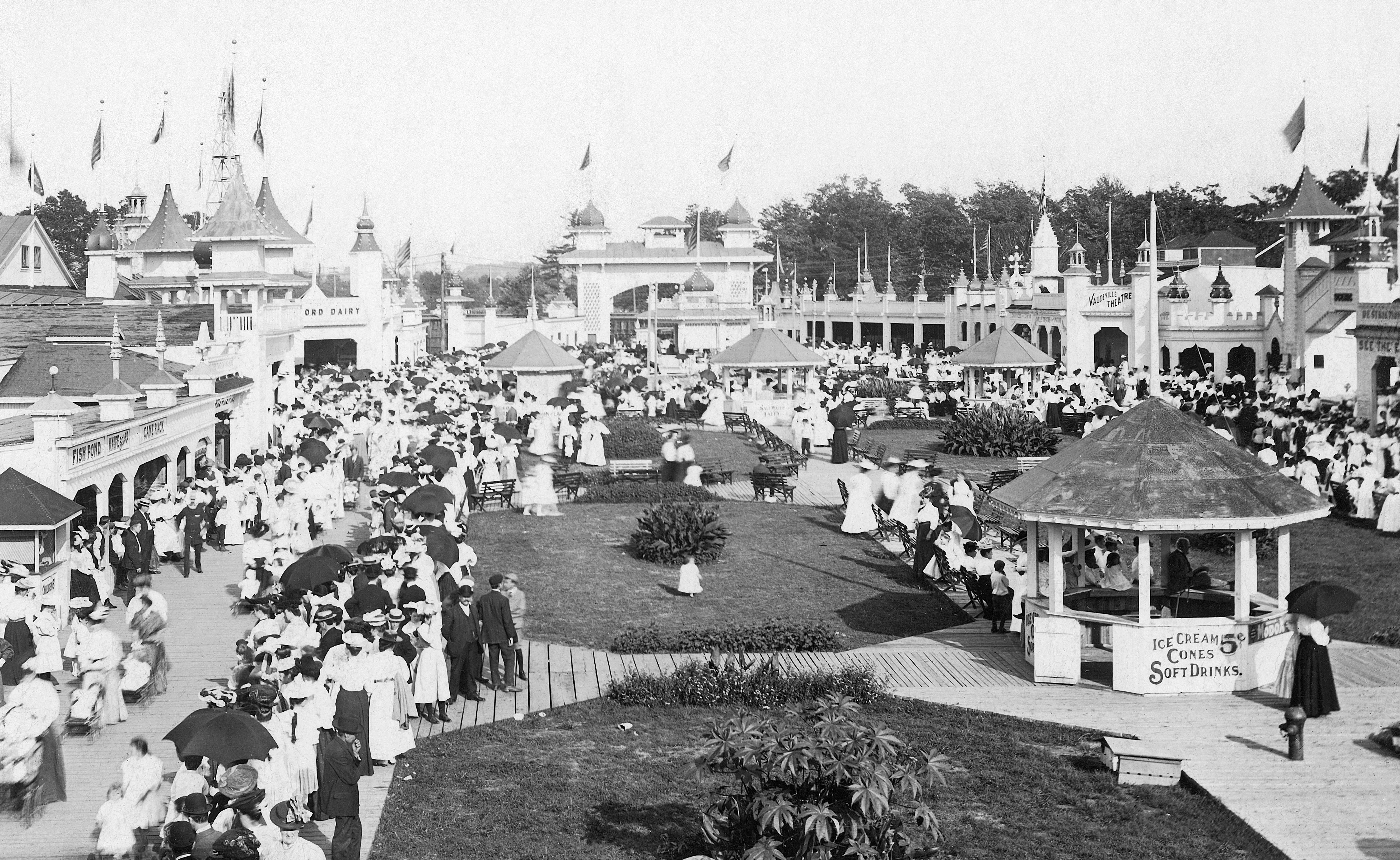 Greater Hartford Memories: A Photographic History of the 1800s through the 1930s - Image 14