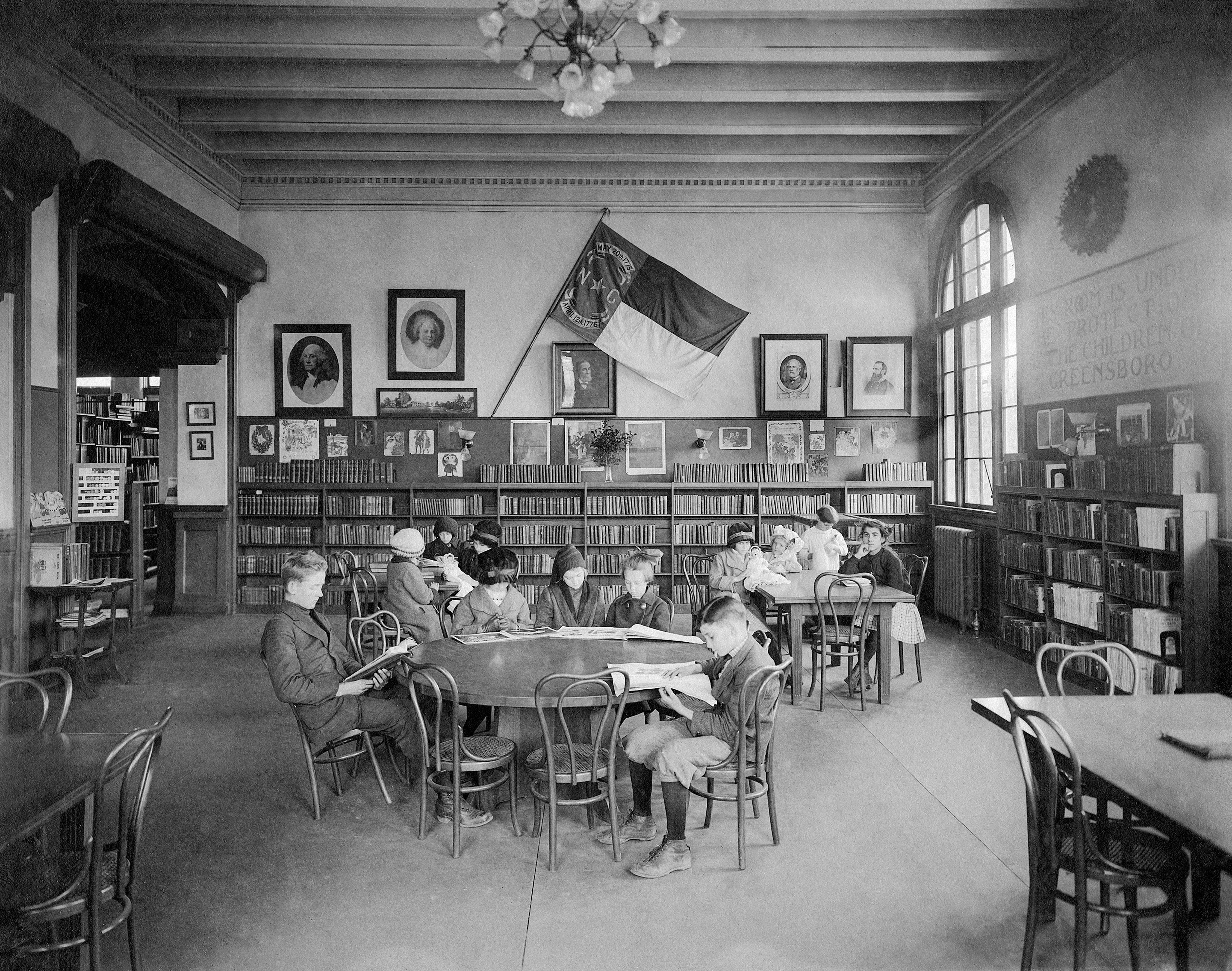 Greensboro Memories: A Pictorial History of the mid-1800s through the 1930s - Image 11