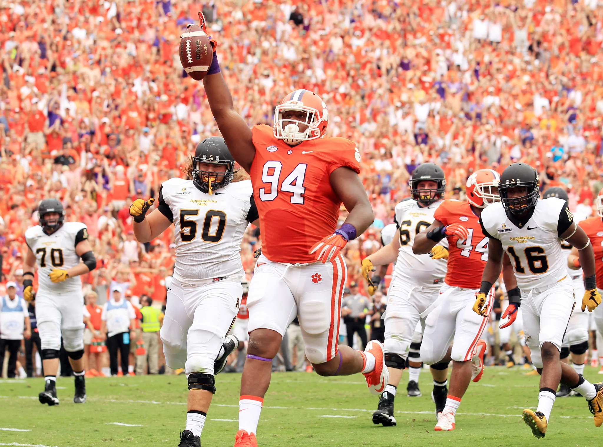 Earning the Stripes: Clemson’s 2015 Historic Football Season - Image 4
