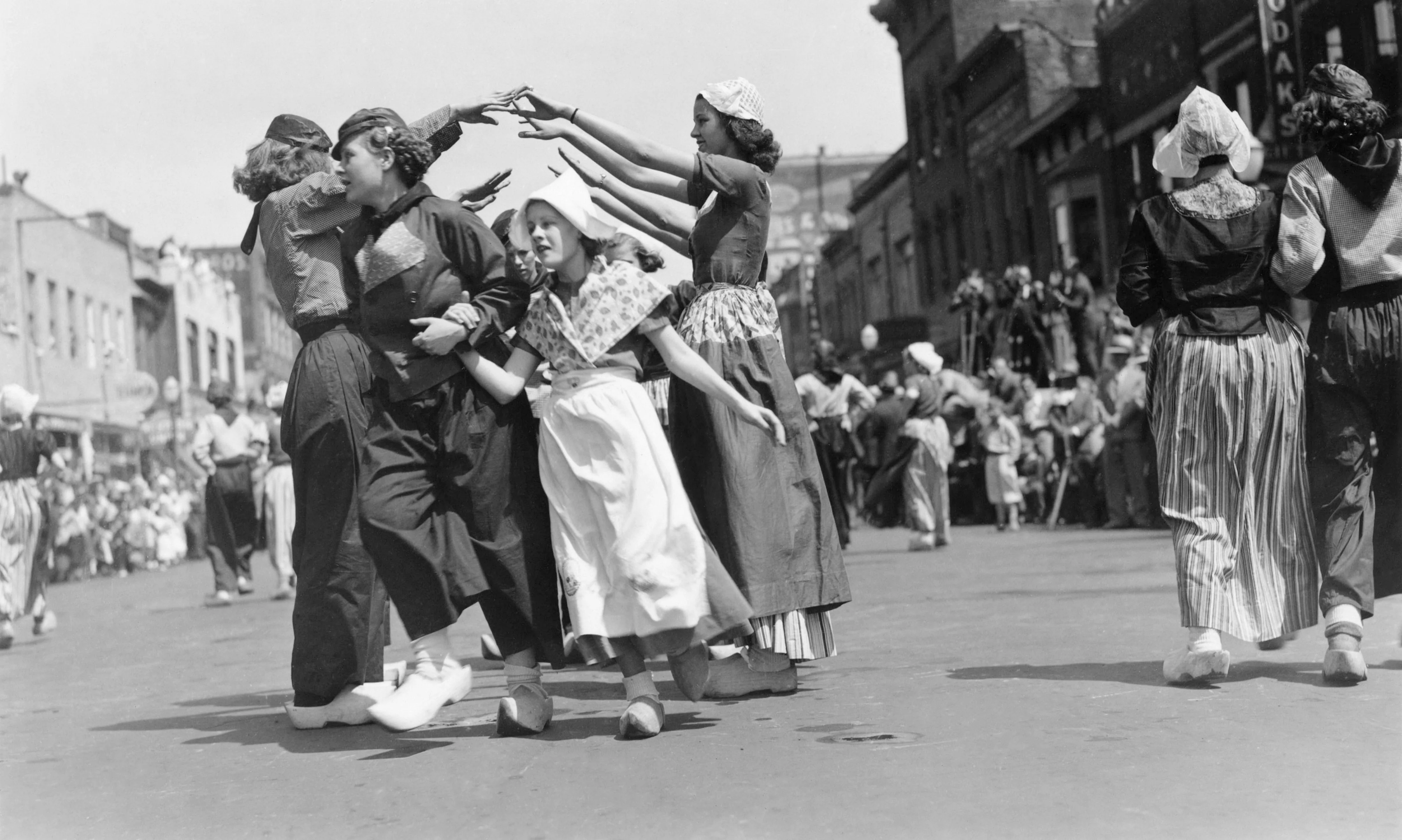Holland Memories II: The 1940s, 1950s and 1960s - Image 3