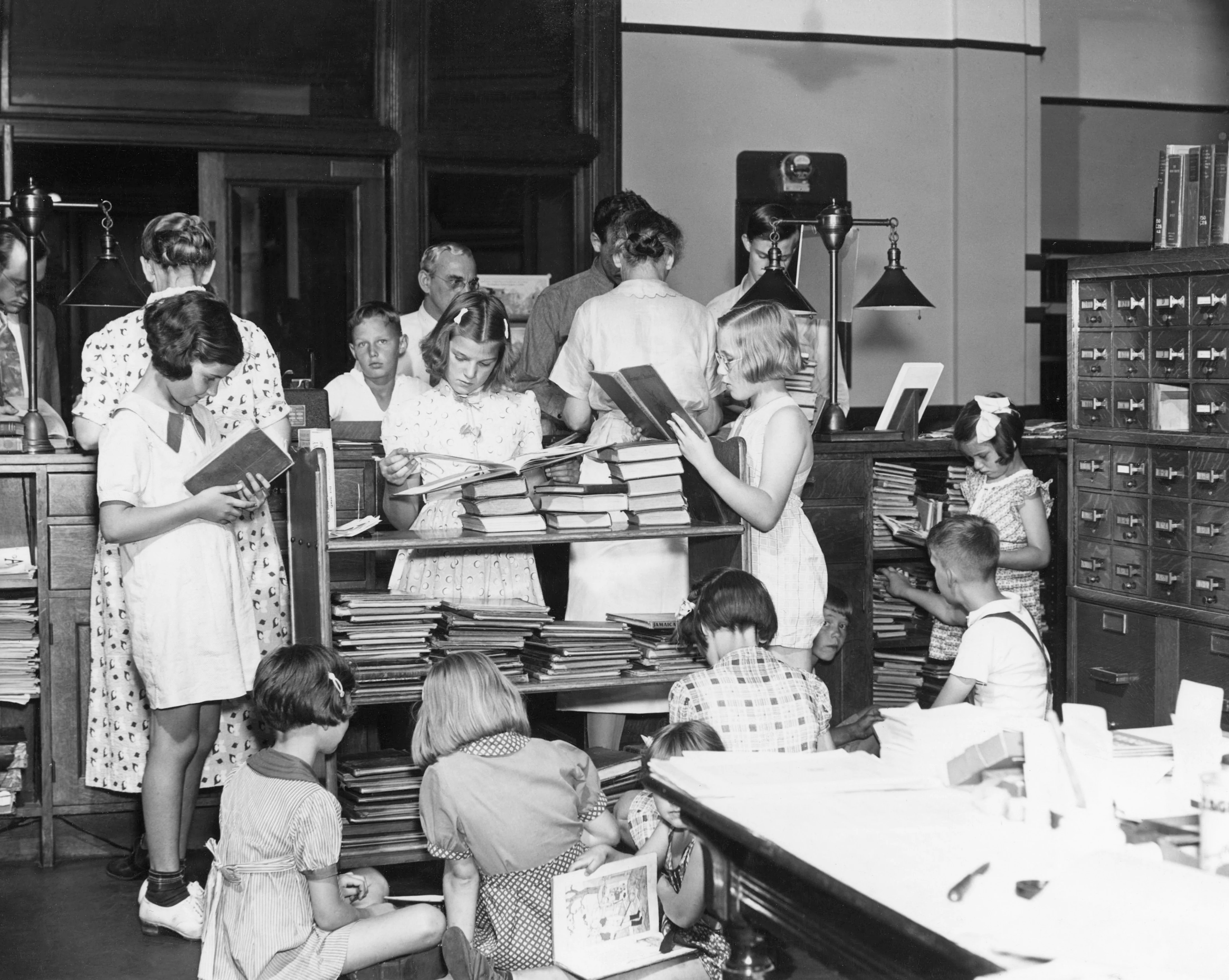 Holland Memories II: The 1940s, 1950s and 1960s - Image 5