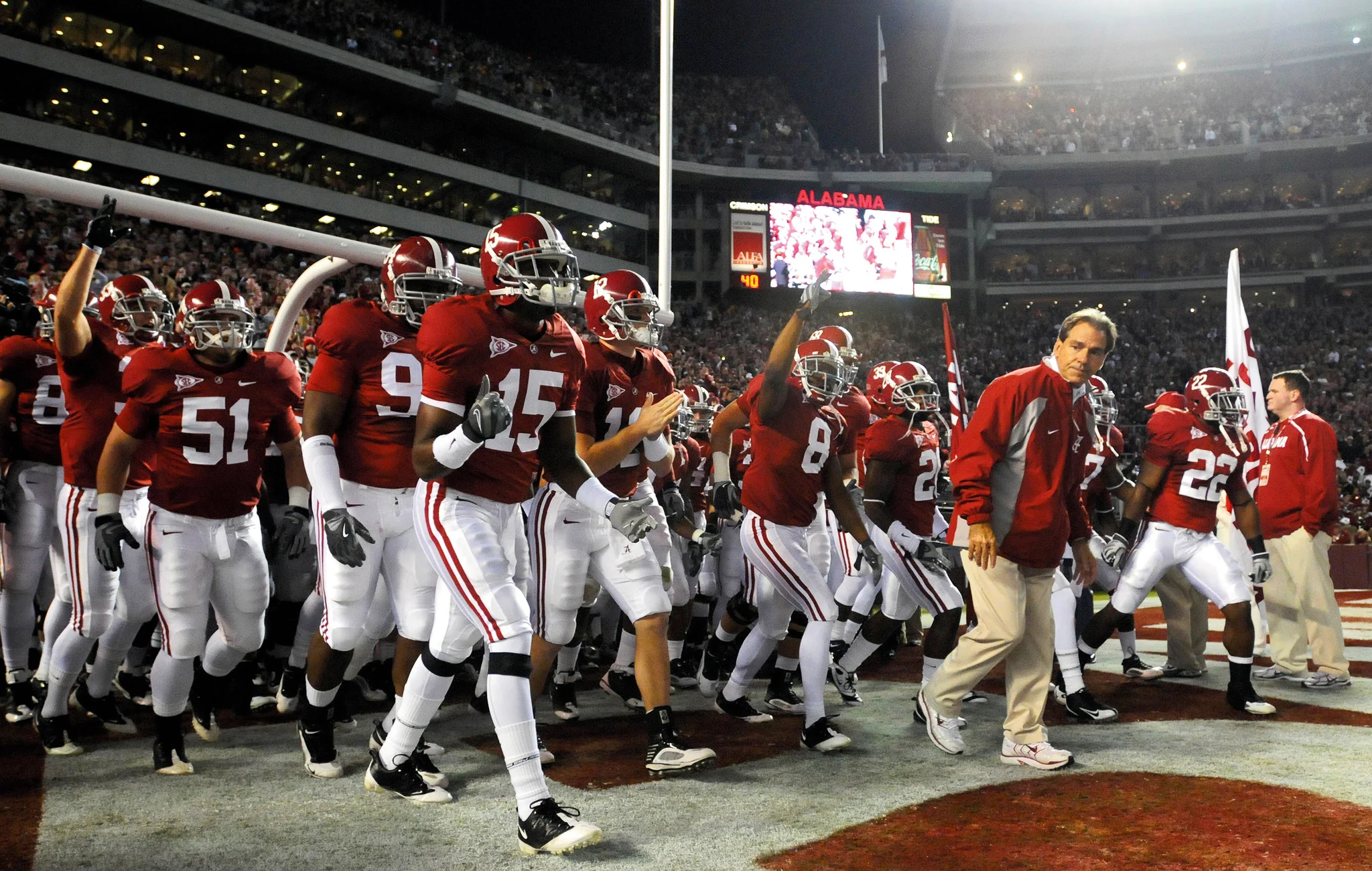 How the Tide Rolls: Alabama Returns as College Football Power In 2009 National Championship Season - Image 7