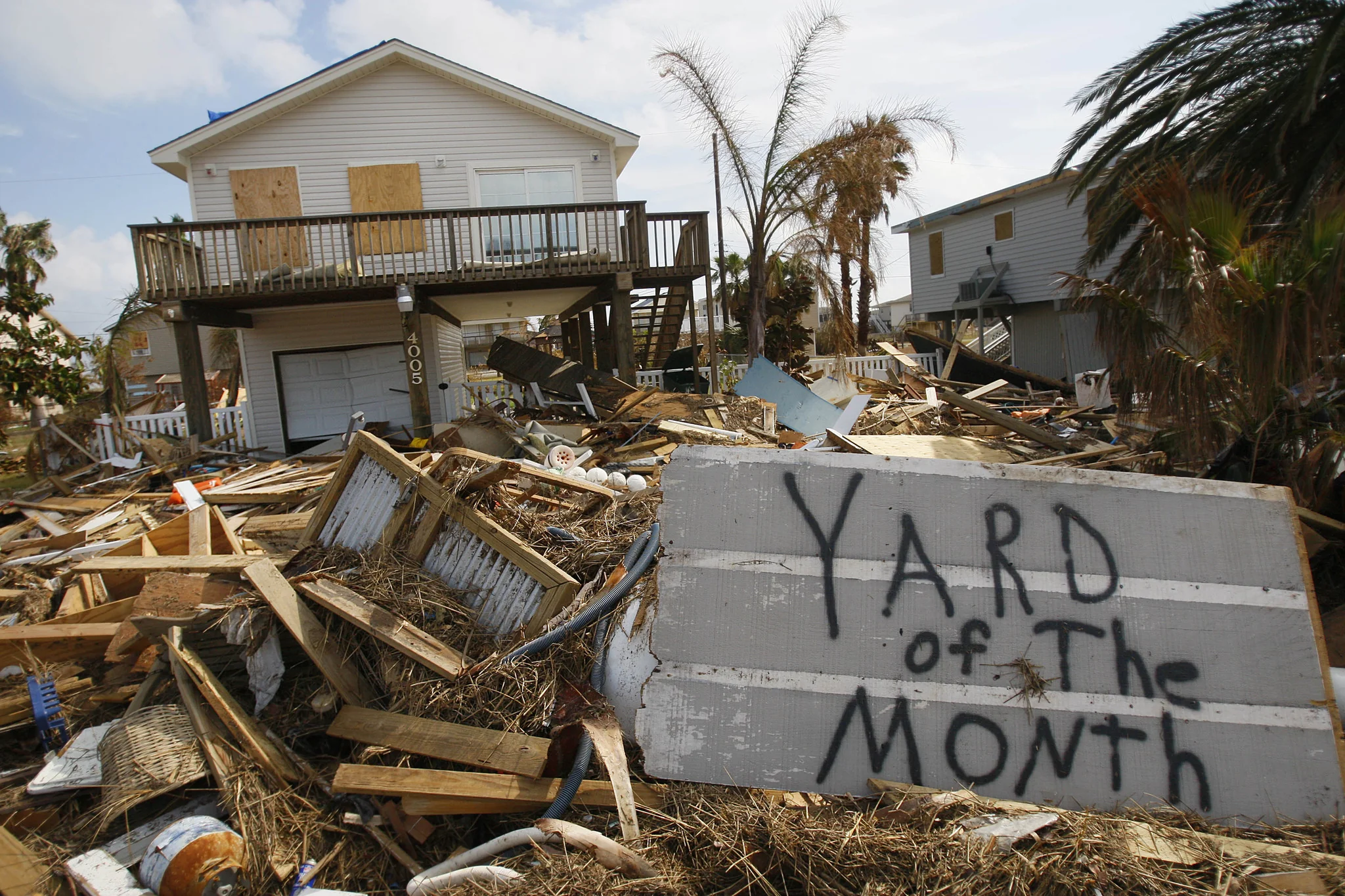 Hurricane Ike: A Photographic Account Presented by the Houston Chronicle - Image 4