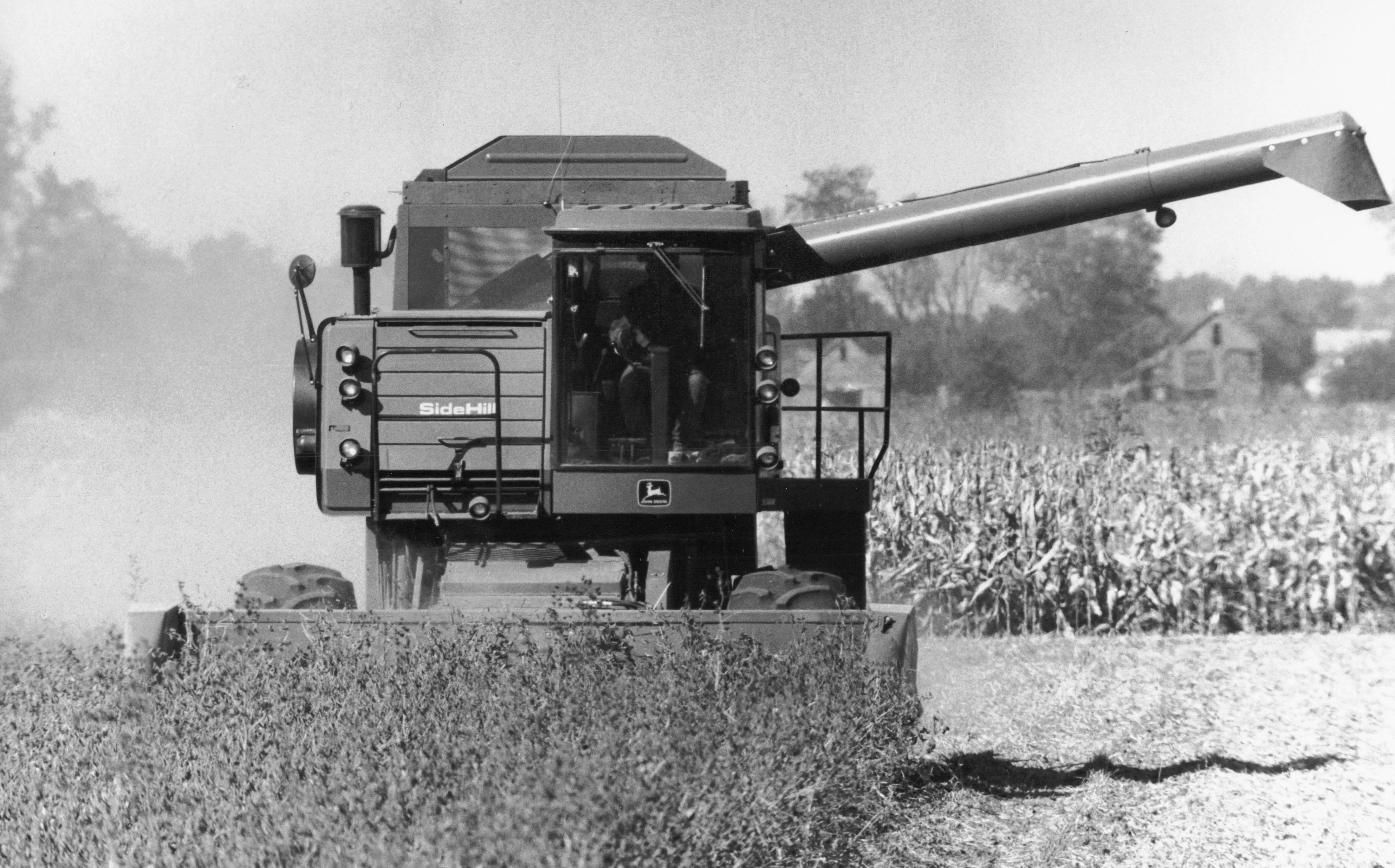Into the Fields: A Celebration of Farm Life <br> Photographs and Rural Route 4 columns from the Quad-City Times - Image 3