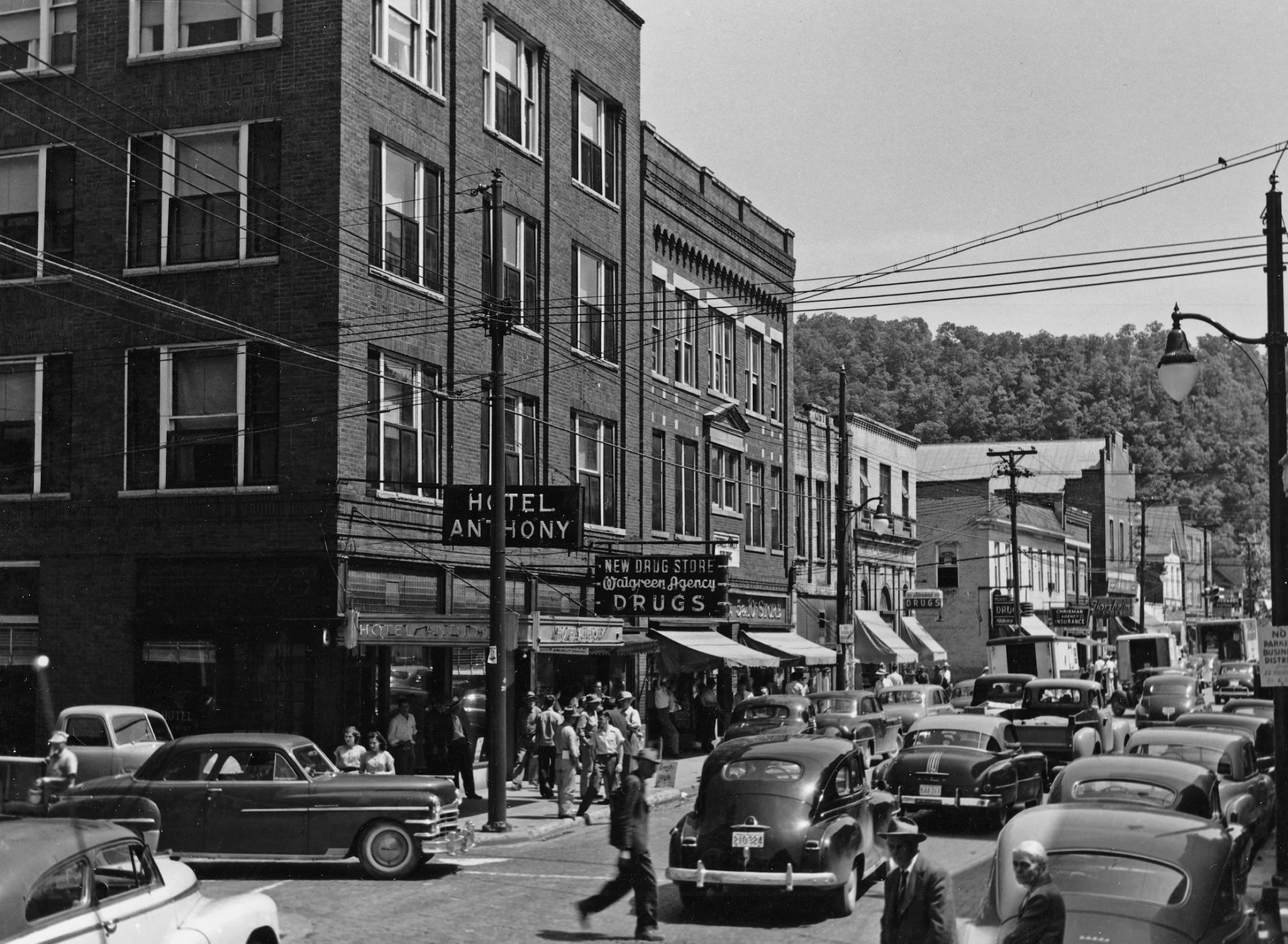 Life in Eastern Kentucky: A Pictorial History | 1940-1970 - Image 4