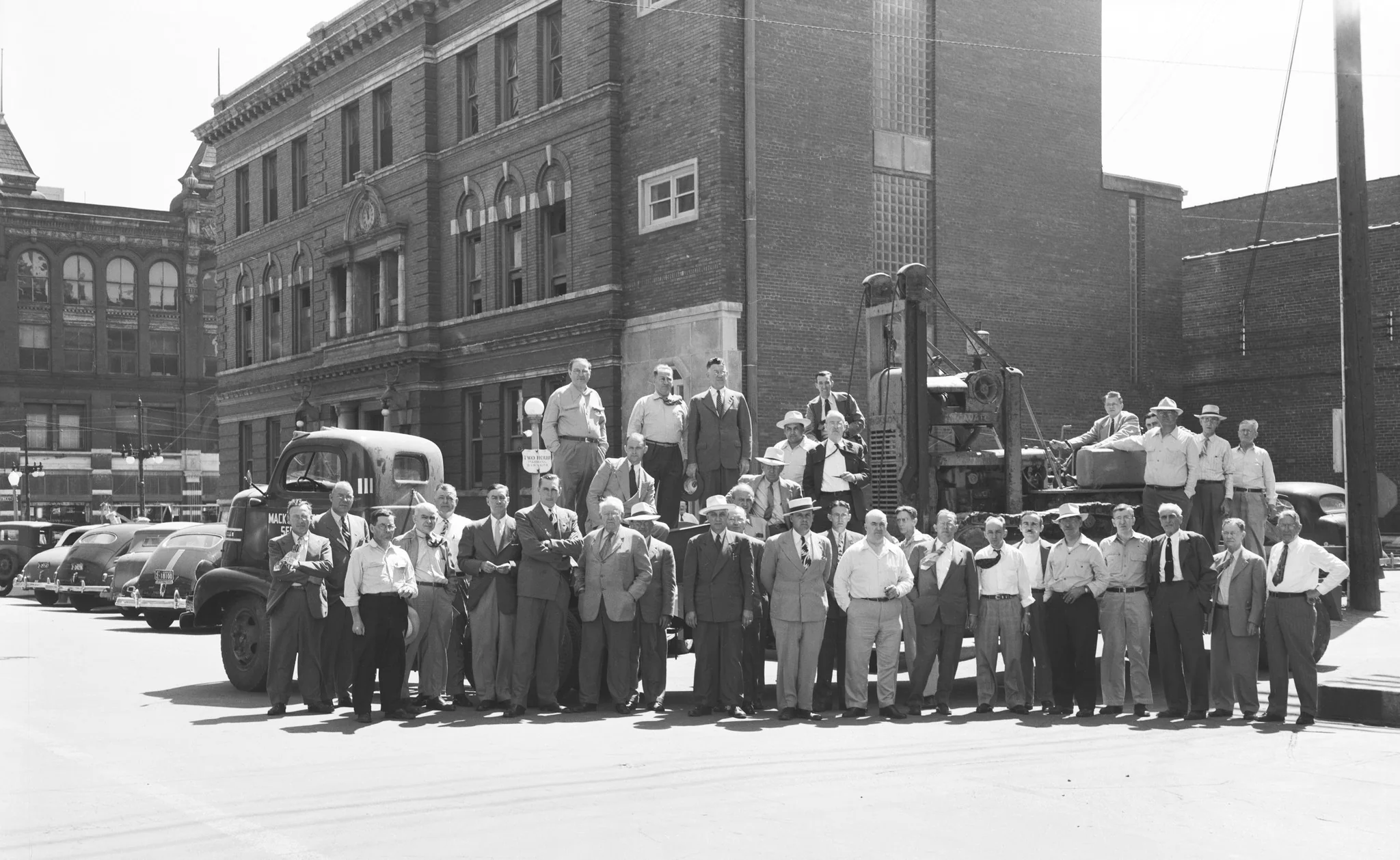 Volume II: Lincoln Memories: The 1940s, 1950s and 1960s - Image 12