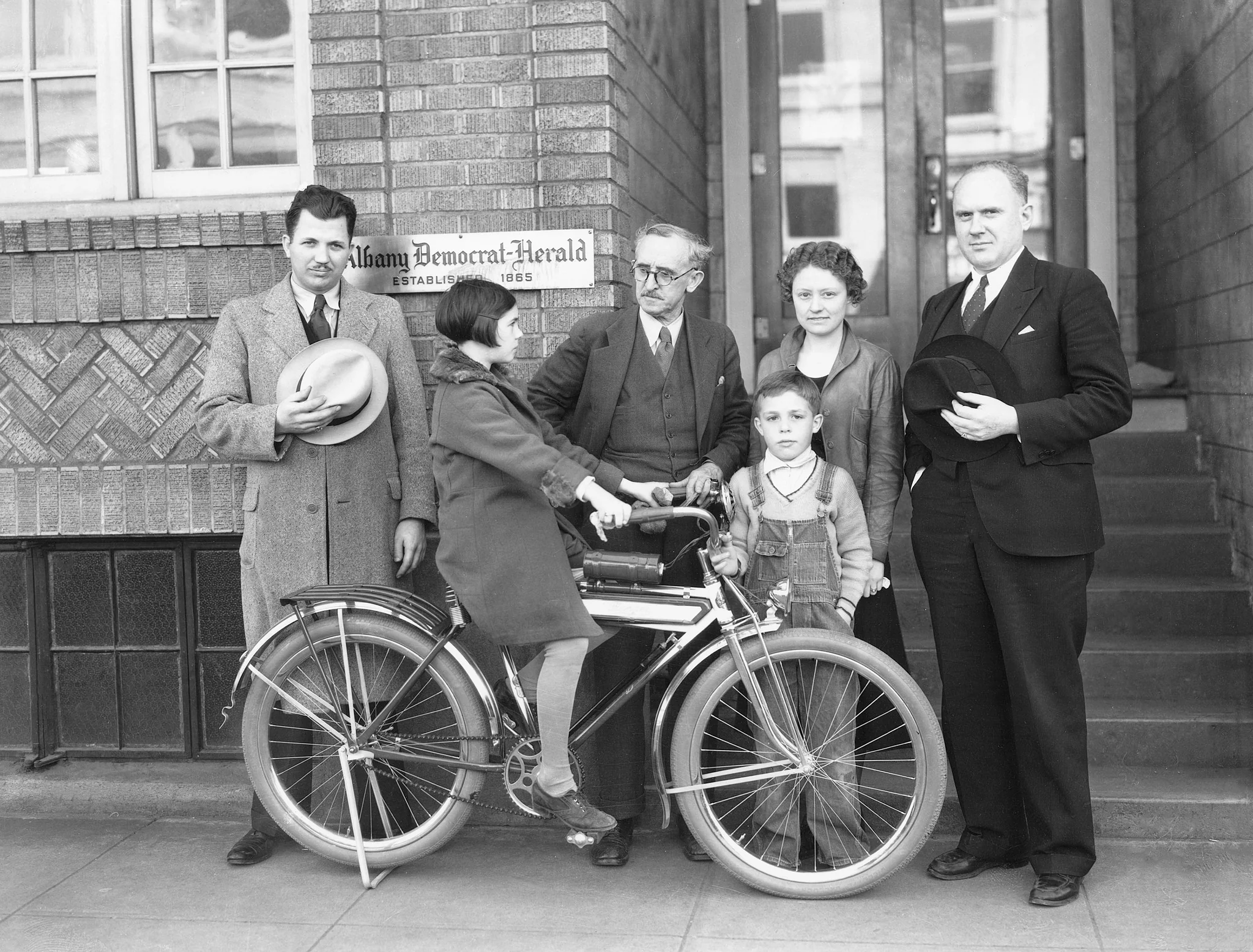 Linn County Memories: The Early Years - Image 2