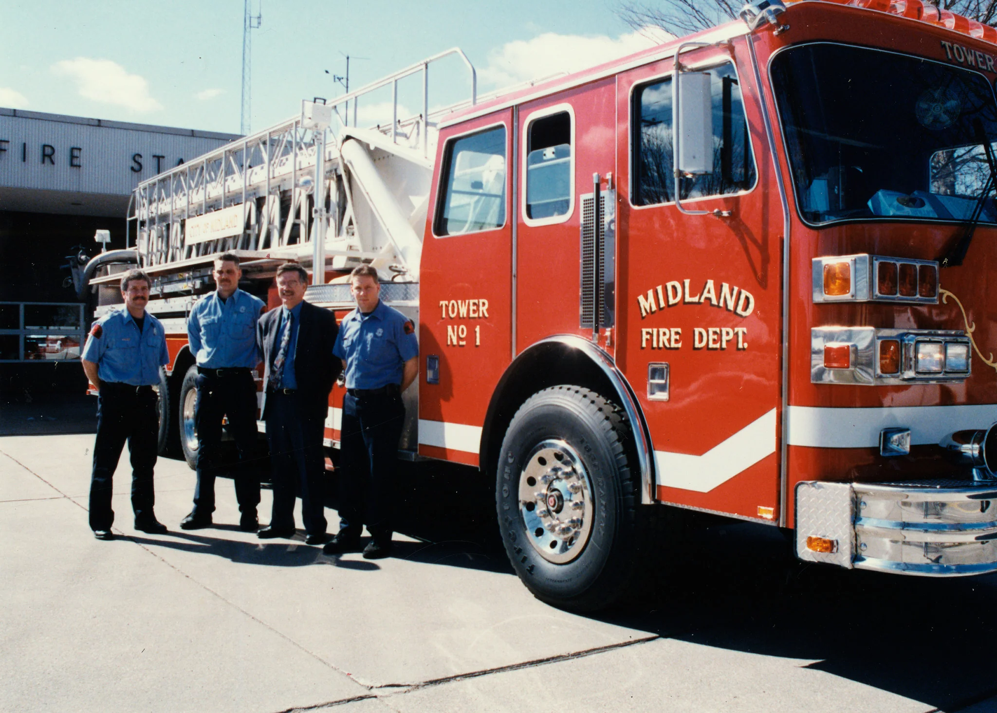 Looking Back: 150 Years of Memories and a Pictorial History of Midland County - Image 3