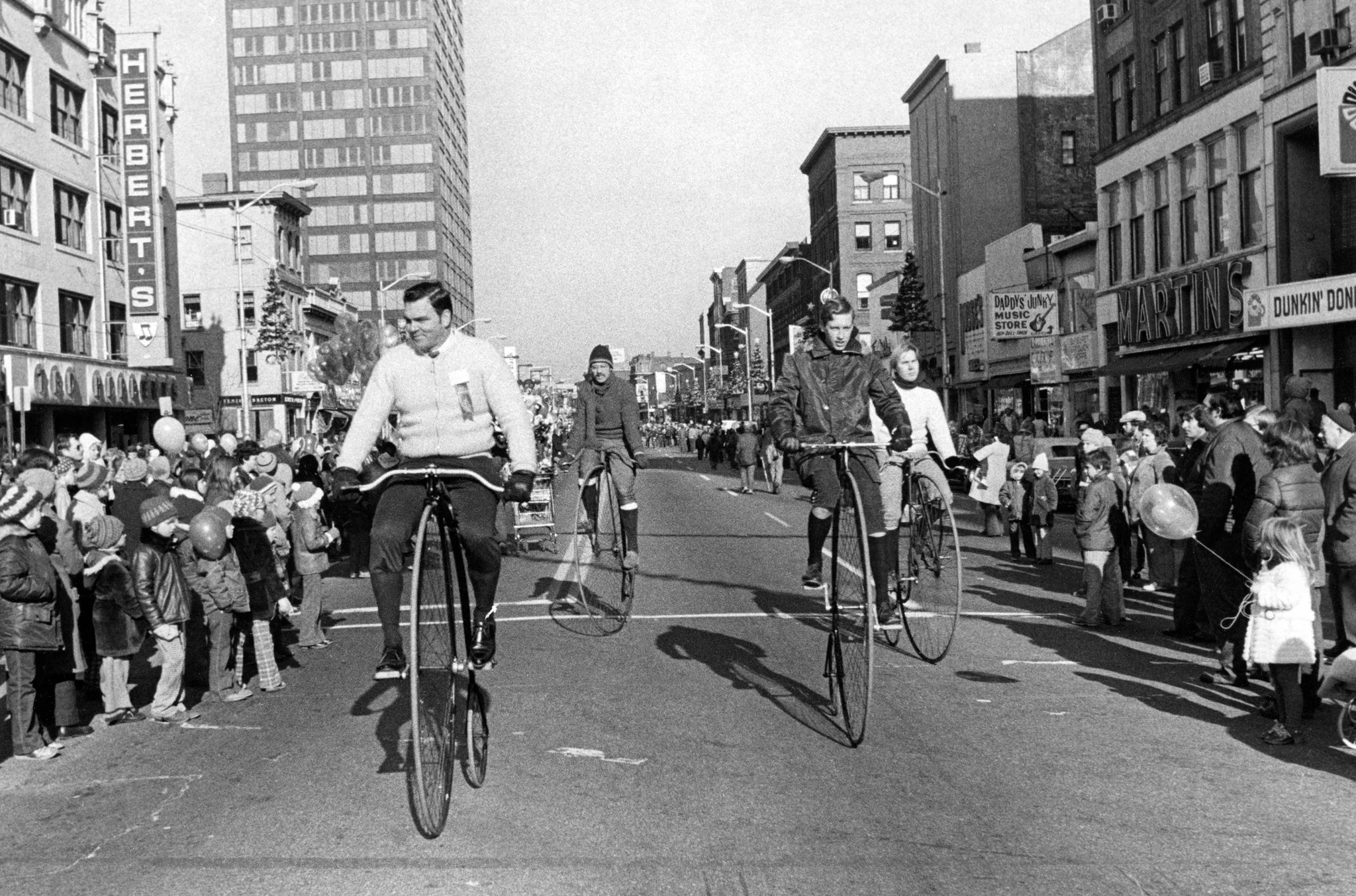 Volume III: Manchester Memories: The 1970s and 1980s - Image 10