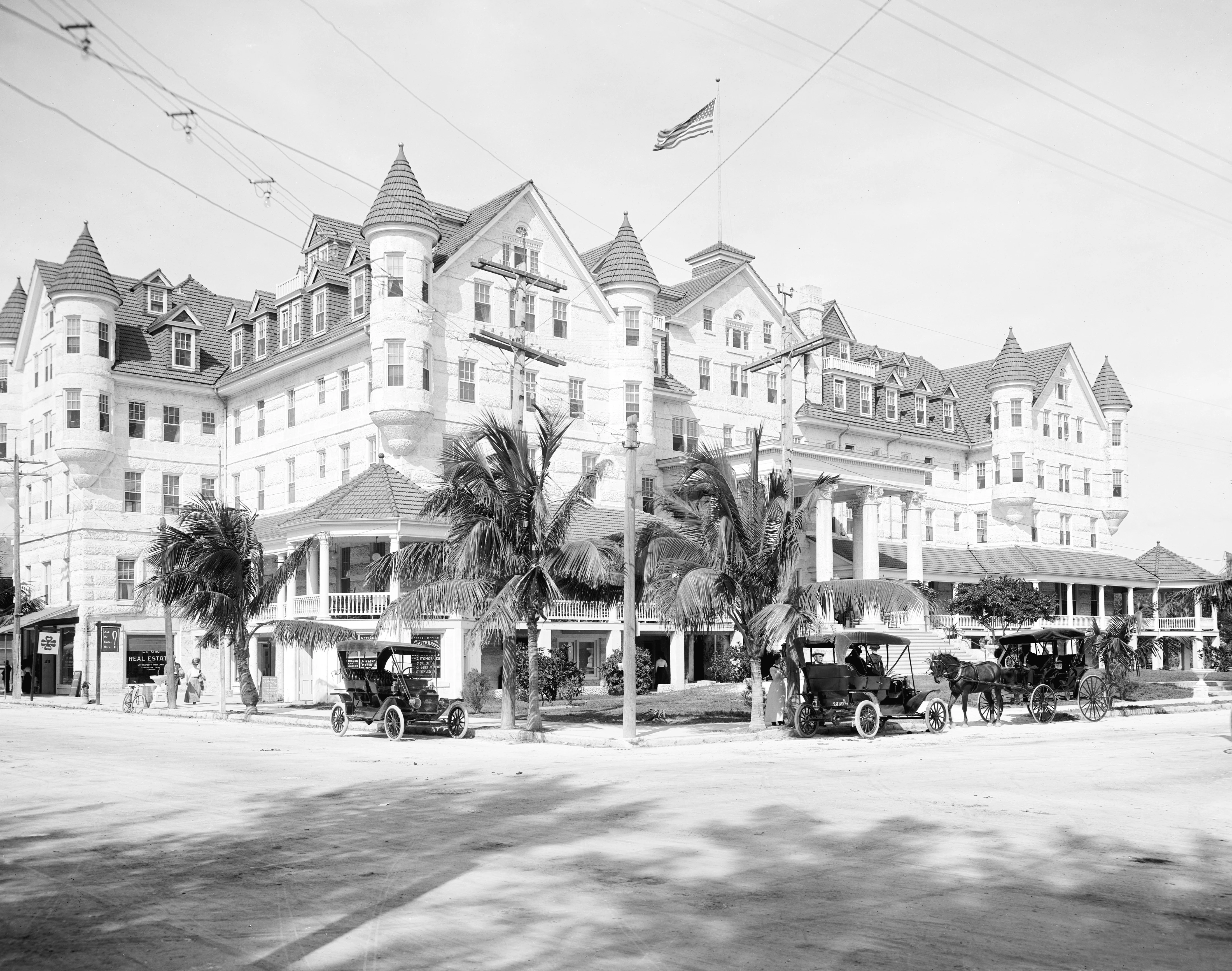 Miami Memories: A Pictorial History of the mid-1800s through the 1930s - Image 10
