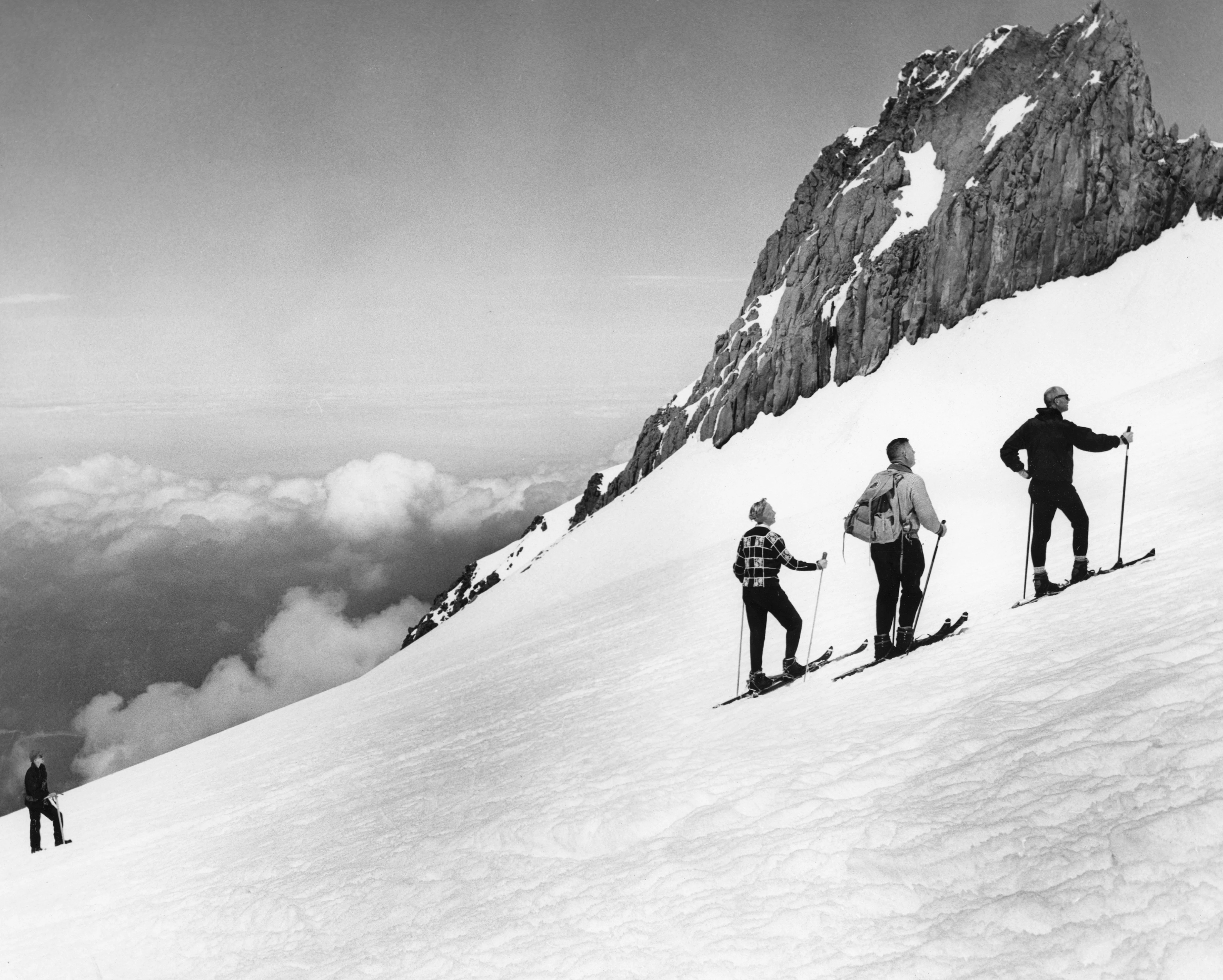 Mount Hood Revealed: 11,240 Feet of Oregon History, Adventure and Magnificence - Image 6