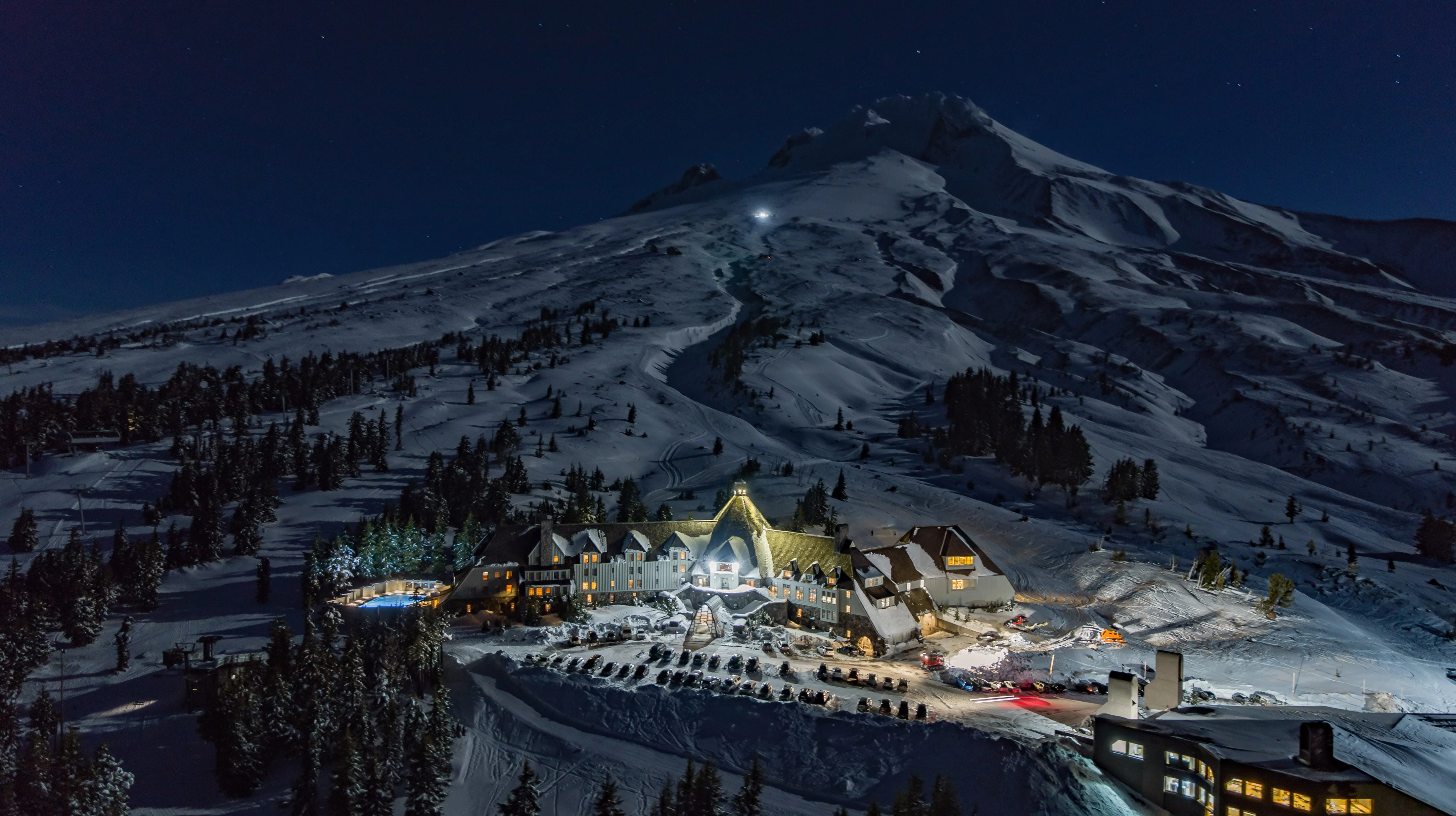 Mount Hood Revealed: 11,240 Feet of Oregon History, Adventure and Magnificence - Image 8