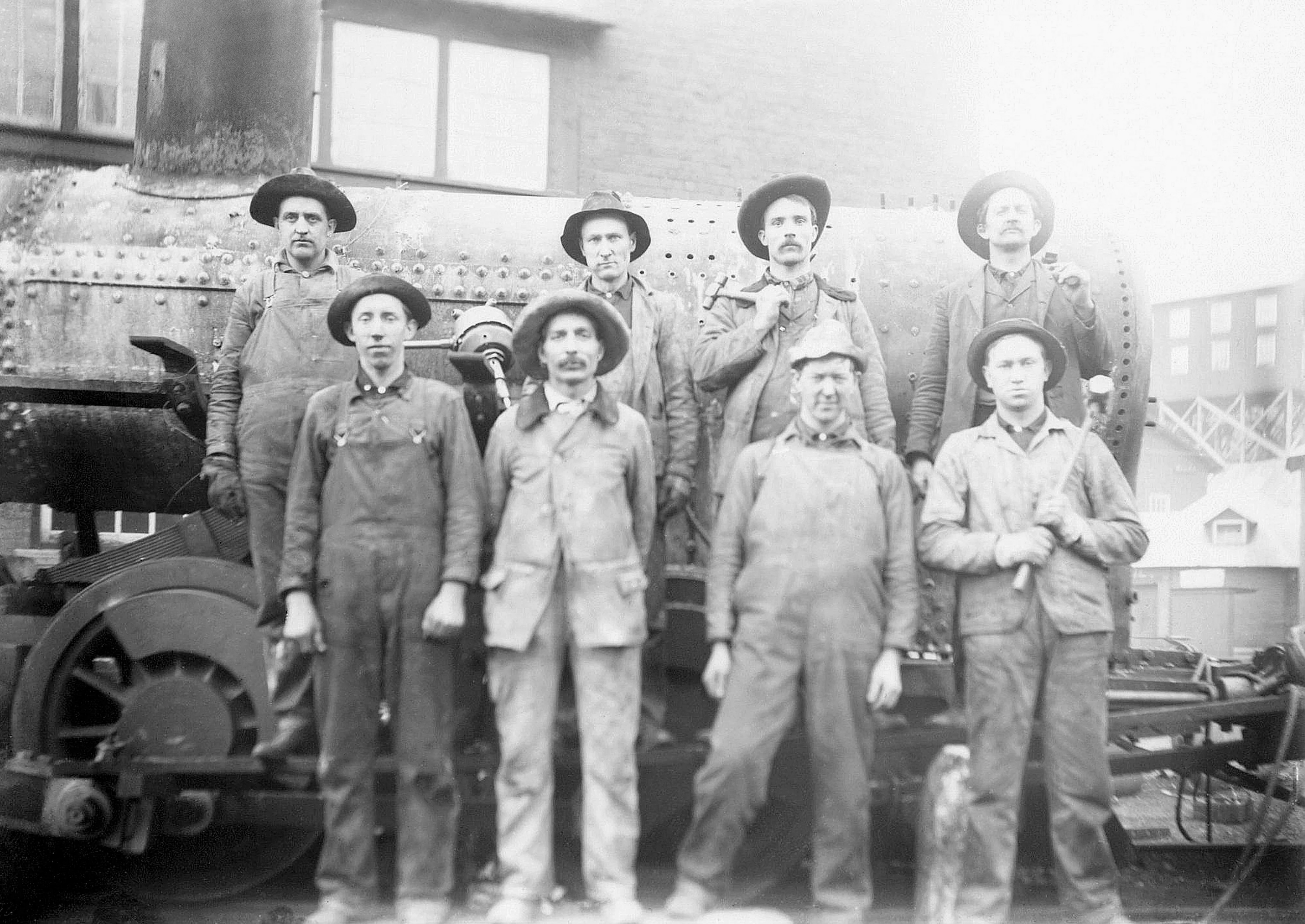 Mountain Empire Memories: A Photographic History of the Early Years - Image 7