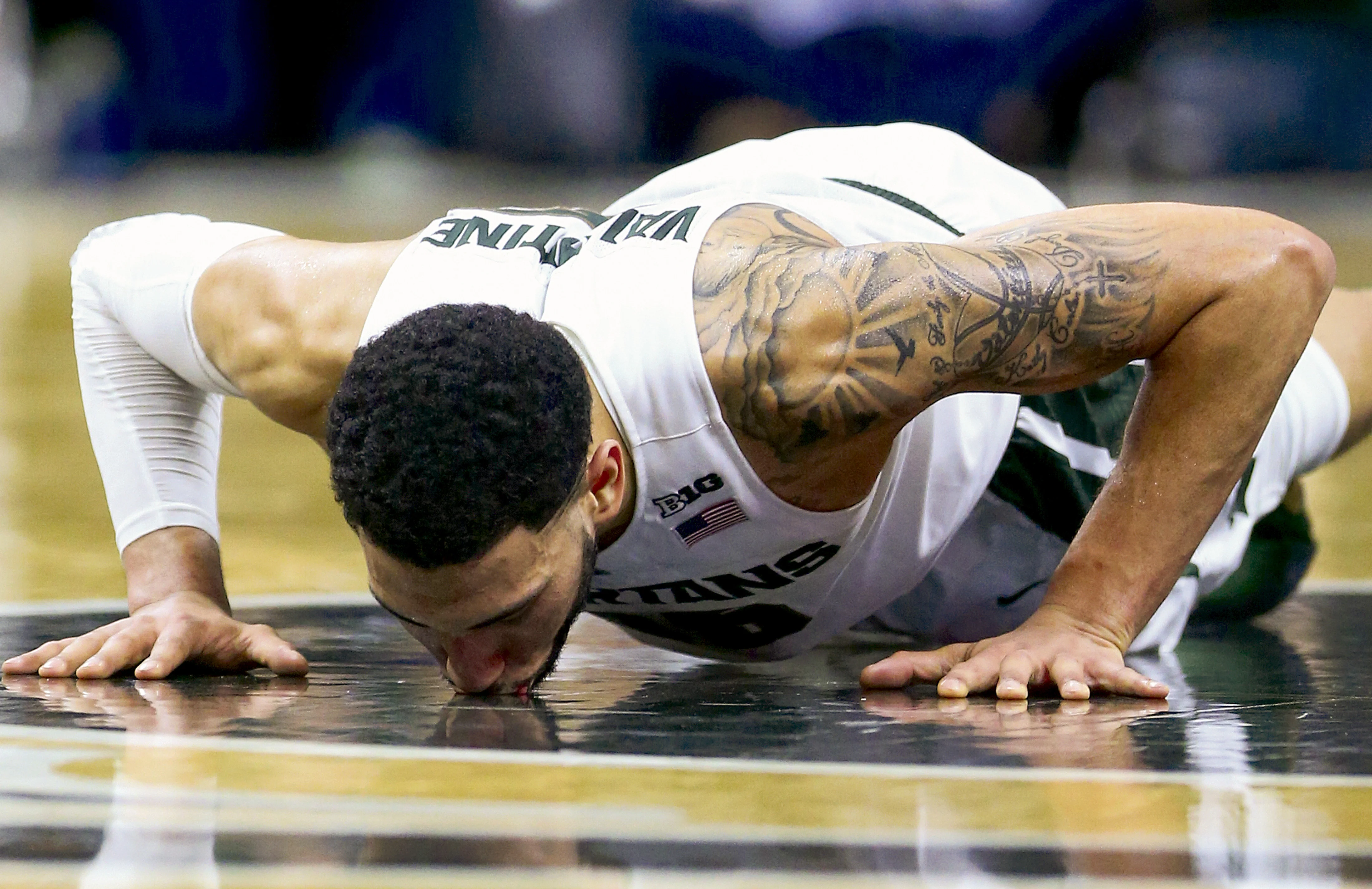 Mr. March: 25 Years of Spartans Glory - Image 5