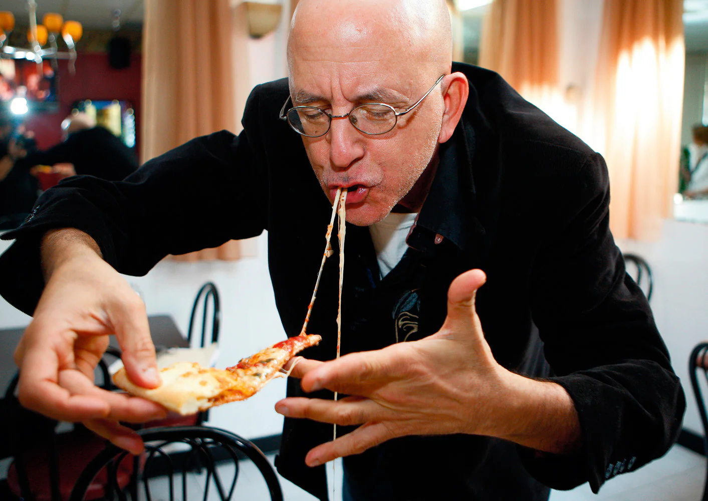 Munchmobile: A Slice of Jersey: Your Ultimate Guide to Pizza in the Garden State - Image 4