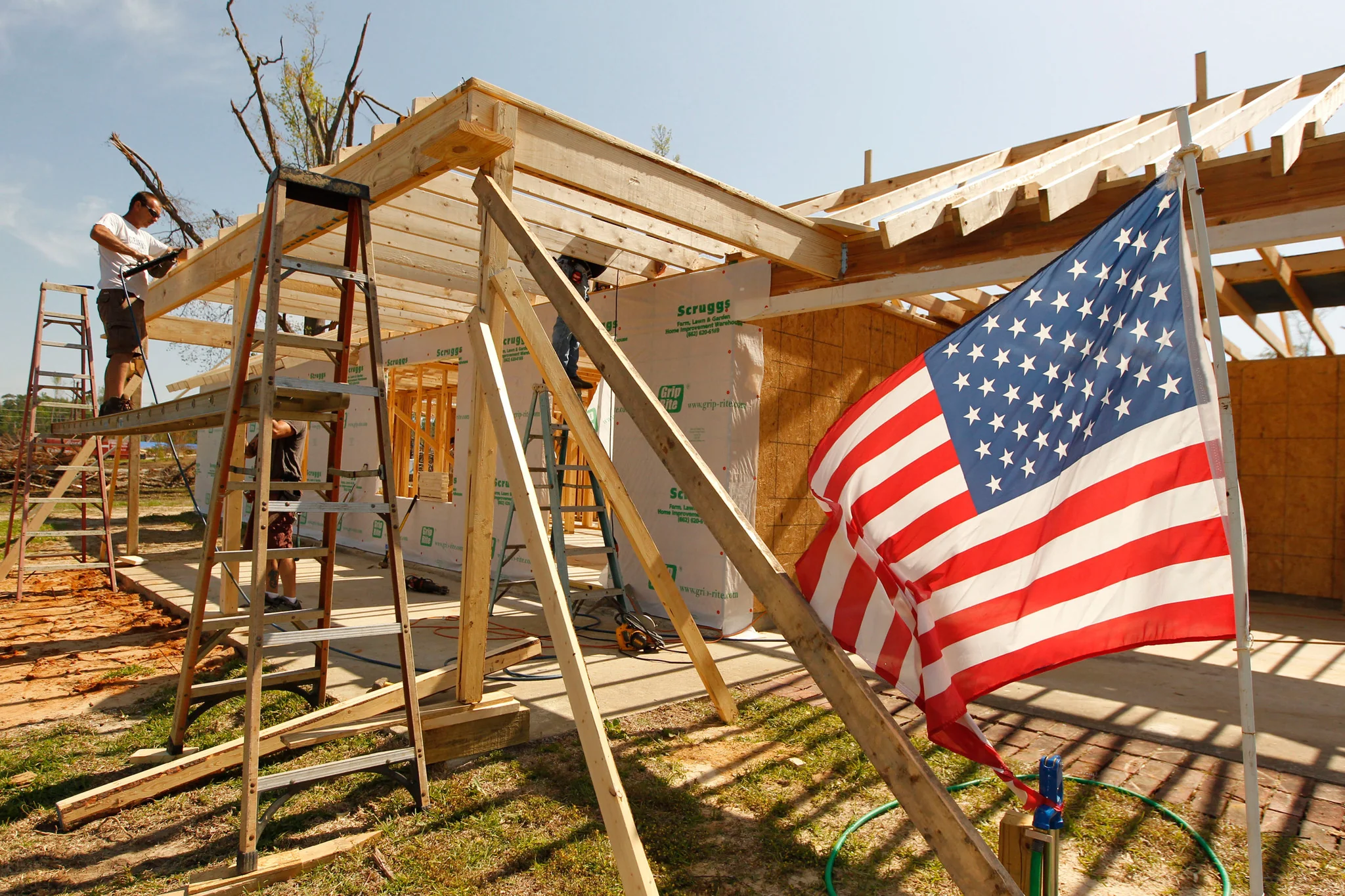 31 Miles of Destruction: The Aftermath of a Tornado that Ripped Through Northeast Mississippi - Image 4
