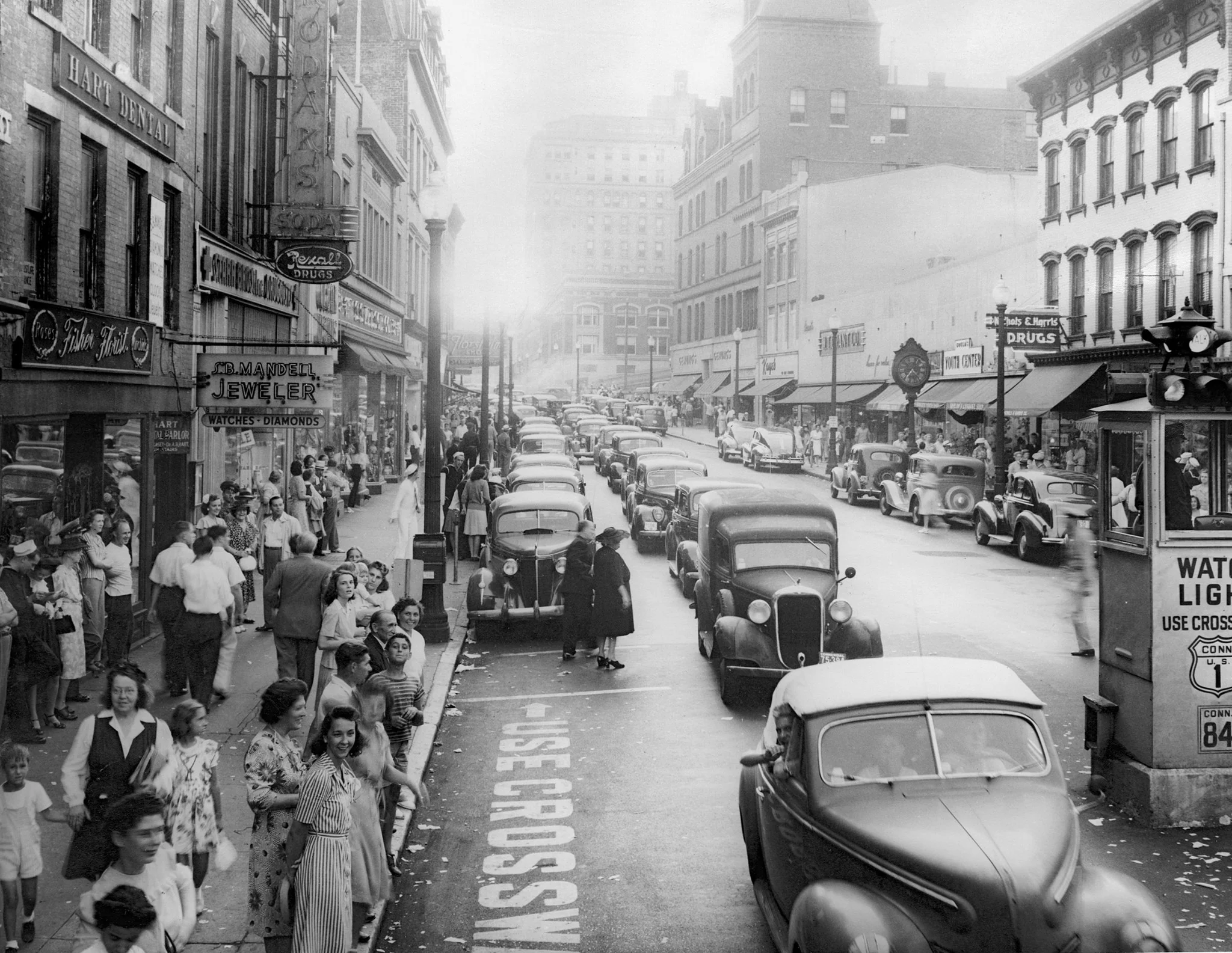 Looking Back: New London County: Vol. II - The 1940s, '50s and '60s - Image 11
