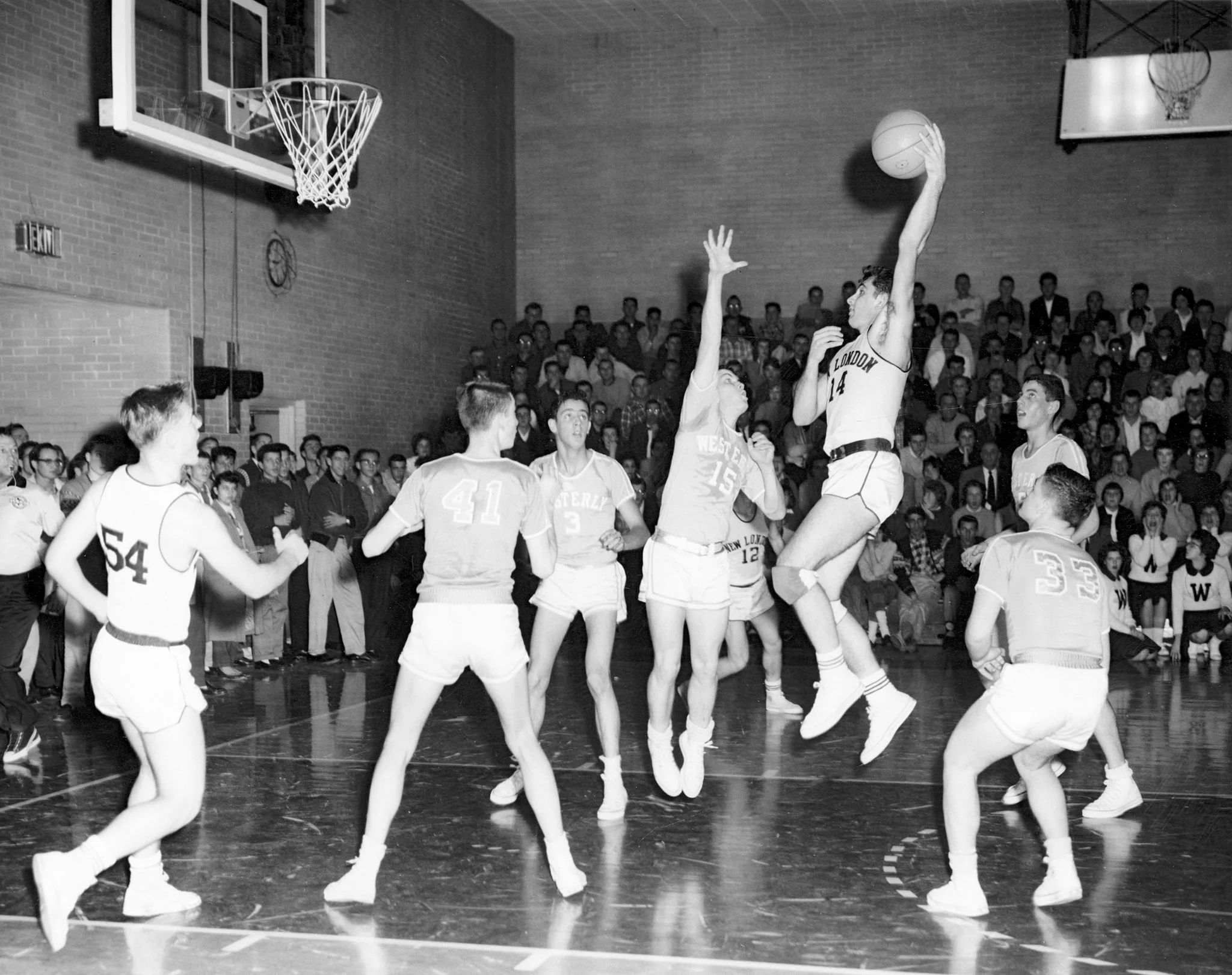 Looking Back: New London County: Vol. II - The 1940s, '50s and '60s - Image 12