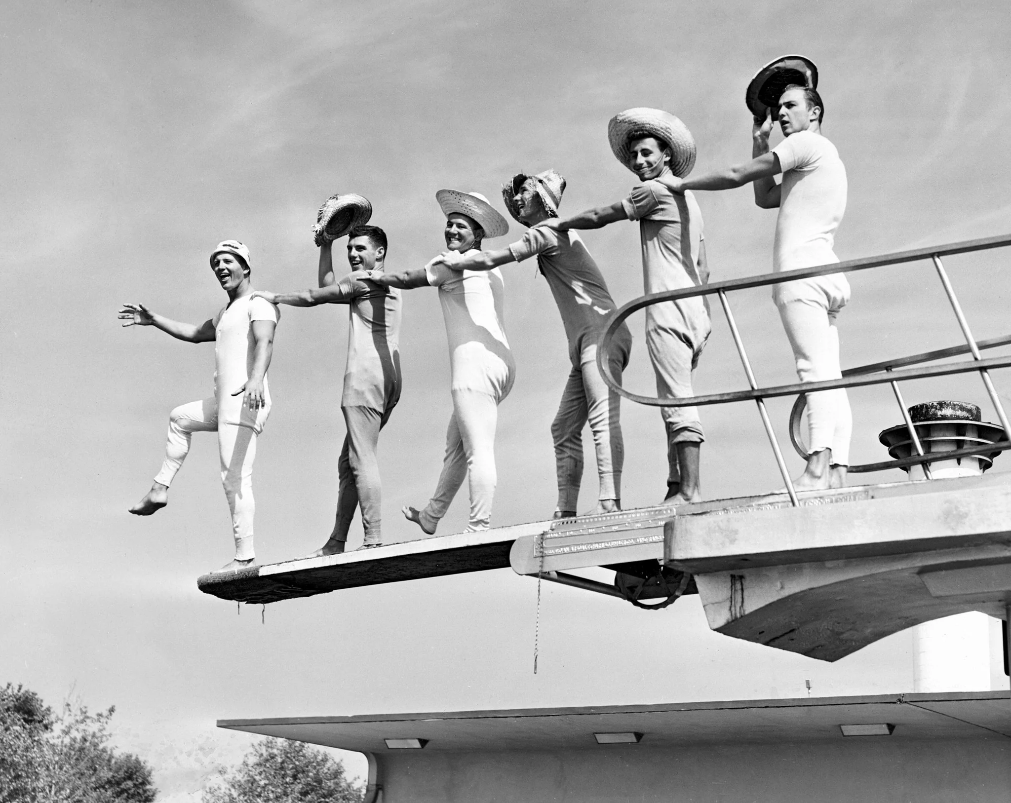 Looking Back: New London County: Vol. II - The 1940s, '50s and '60s - Image 5
