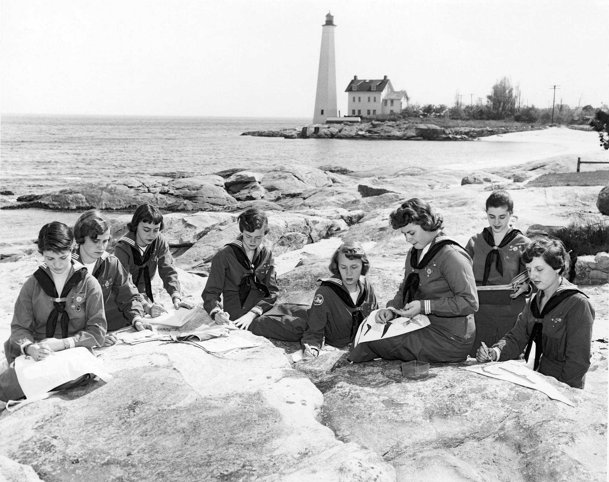 Looking Back: New London County: Vol. II - The 1940s, '50s and '60s - Image 9