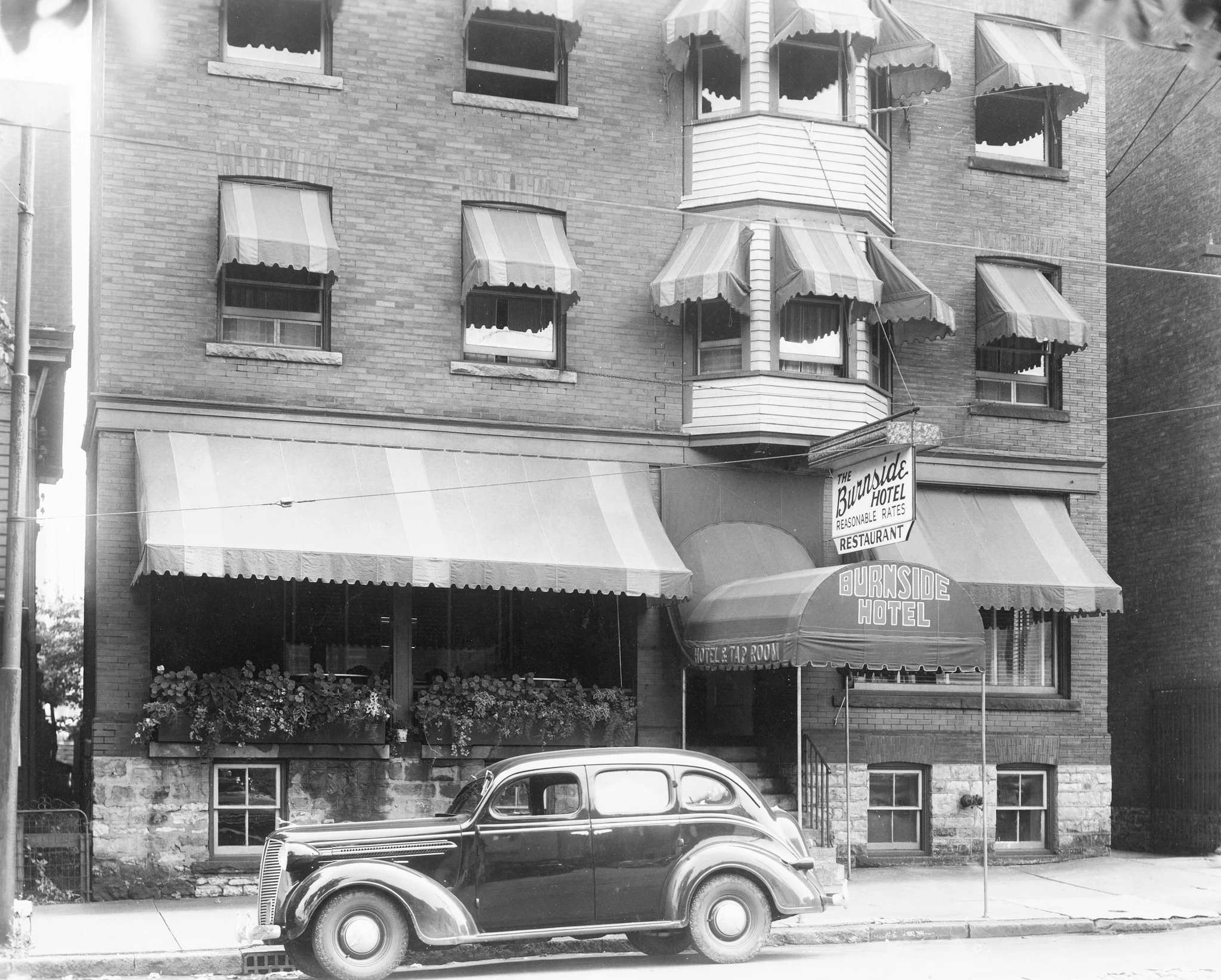 Niagara Falls Memories: Volume II - Image 12